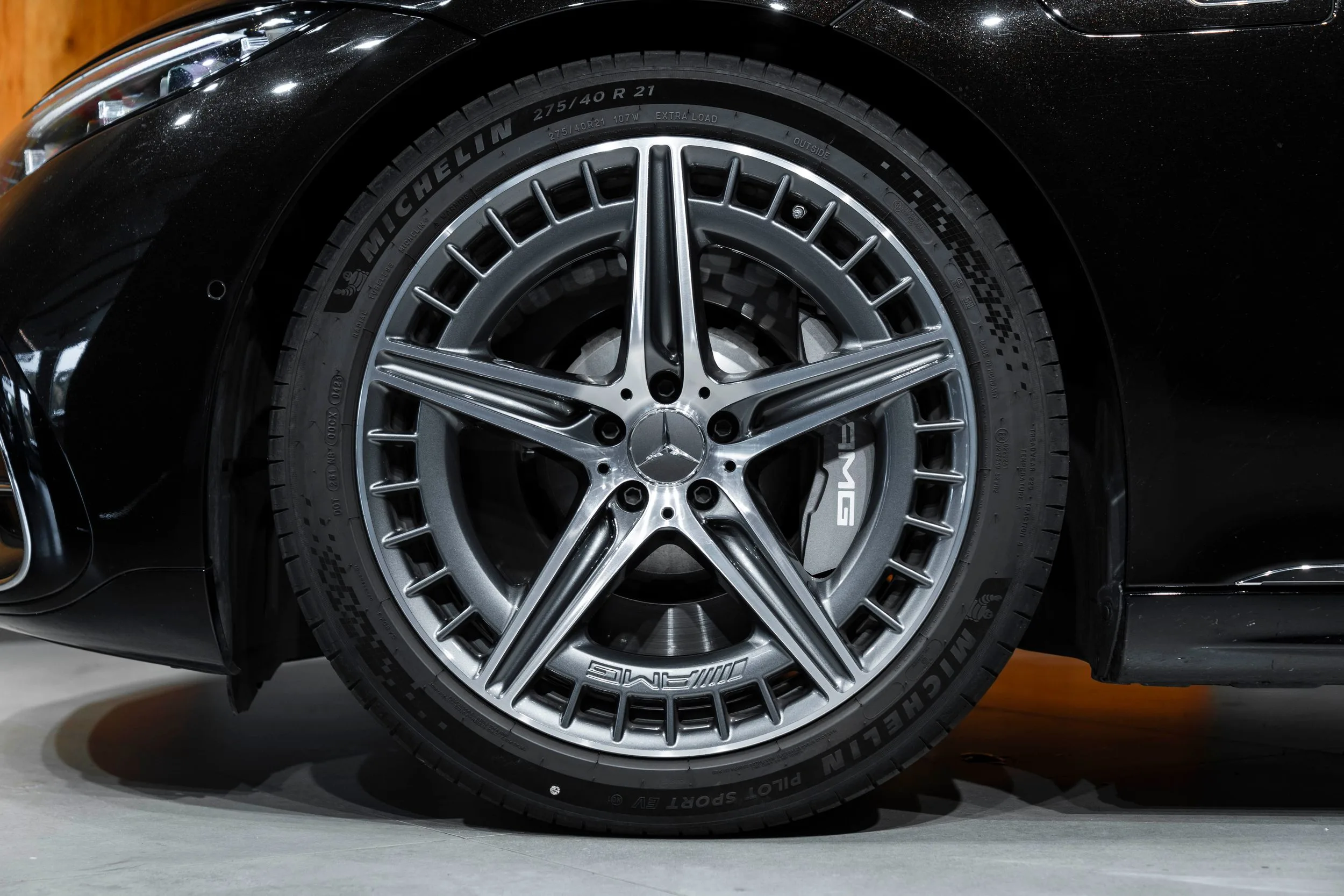 2024 Mercedes-AMG EQS 53 4MATIC+, 2/24
