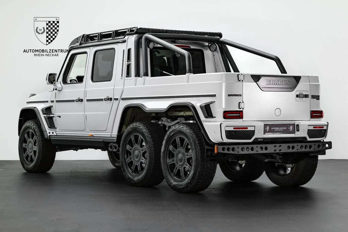 2024 Brabus 900 XLP 6x6 proposée par un spécialiste de la supercar à Viernheim, Allemagne, photo 5 sur 25