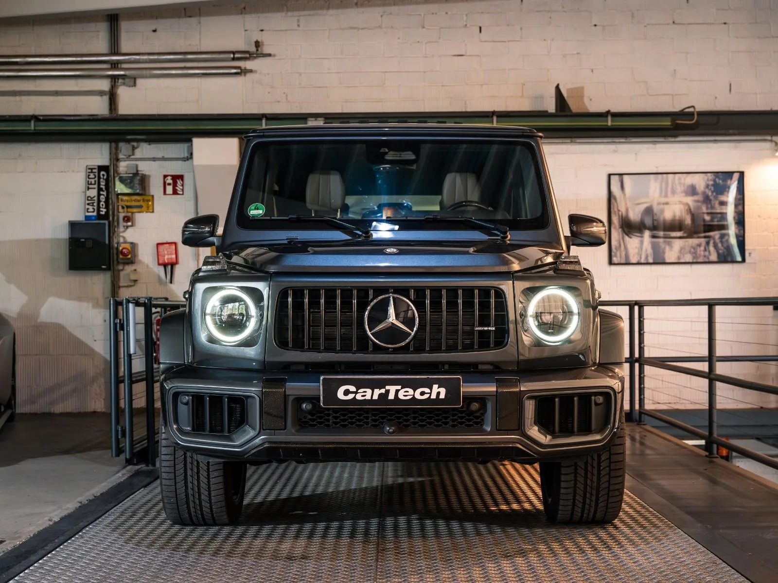 2024 Mercedes-AMG G 63 MANUFAKTUR, 4/30