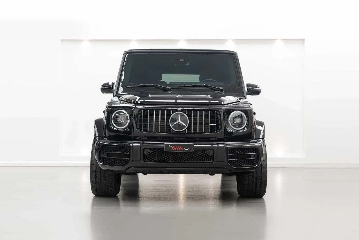 2024 Mercedes-AMG G 63 offered by a specialist dealer in Dubai, United Arab Emirates, photo 6 of 10
