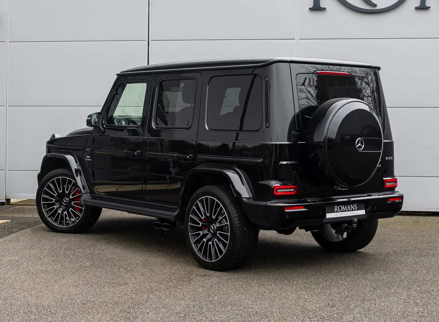 2024 Mercedes-AMG G 63 offered by a specialist dealer in Banstead, United Kingdom, photo 4 of 15