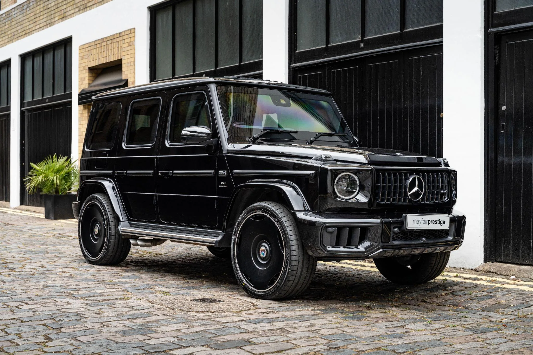 2024 Mercedes-AMG G 63 Armoured B4, 11/30
