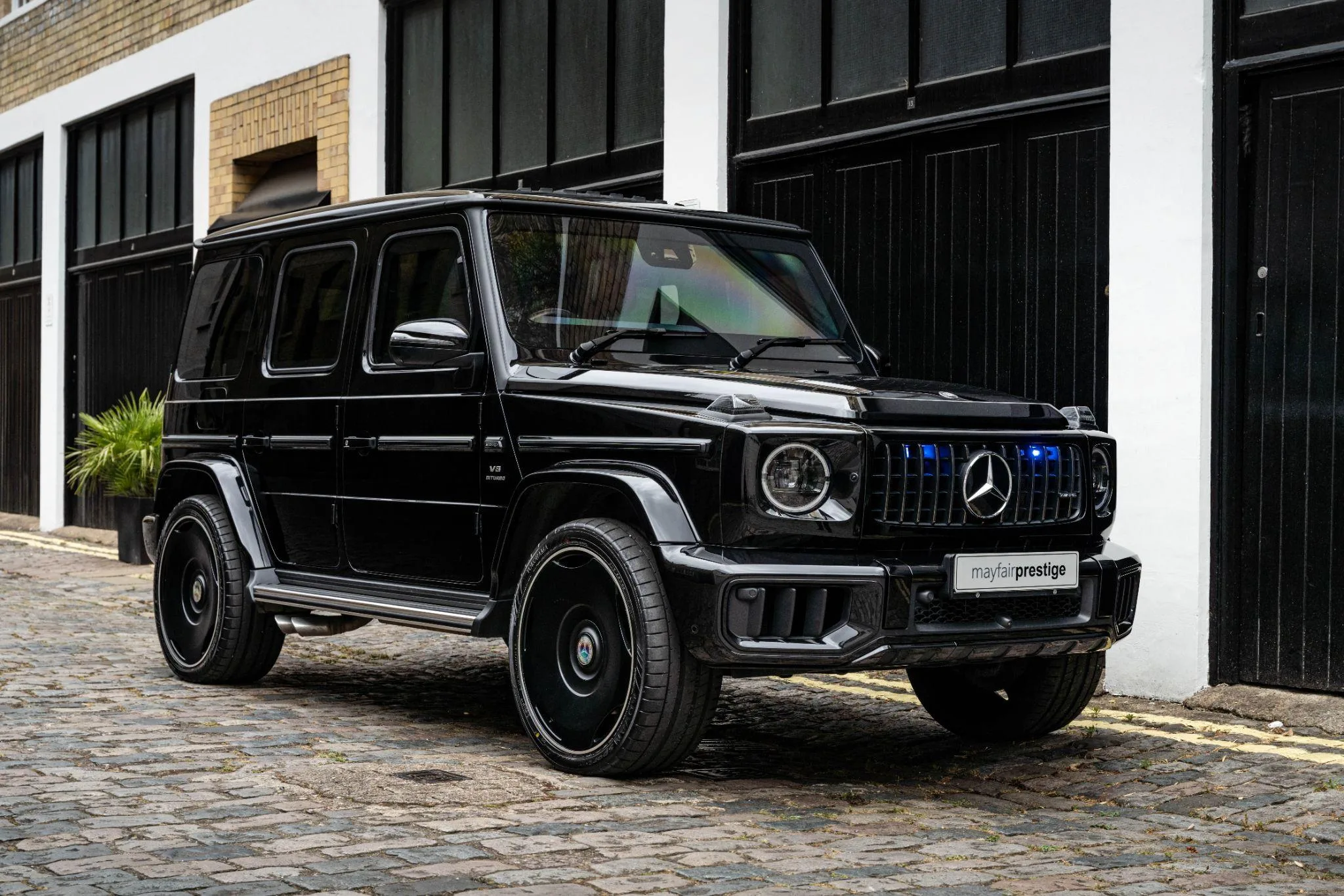 2024 Mercedes-AMG G 63 Armoured B4, 13/30