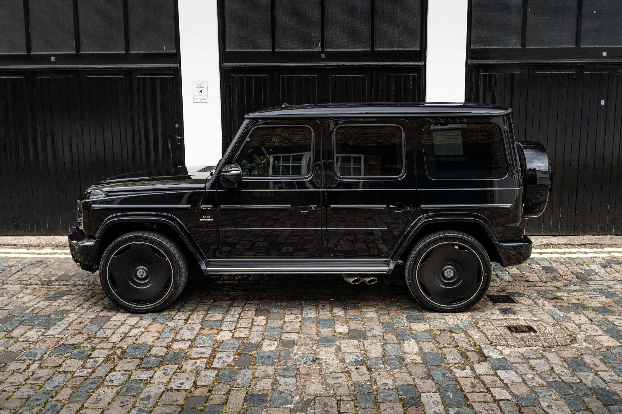 2024 Mercedes-AMG G 63 Armoured B4, 23/30