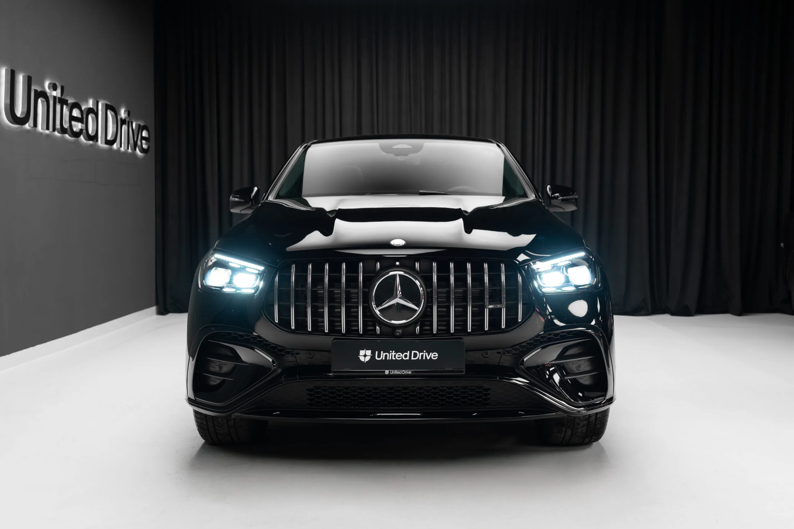 2024 Mercedes-AMG GLE 53 Coupé 4MATIC+, 2/30