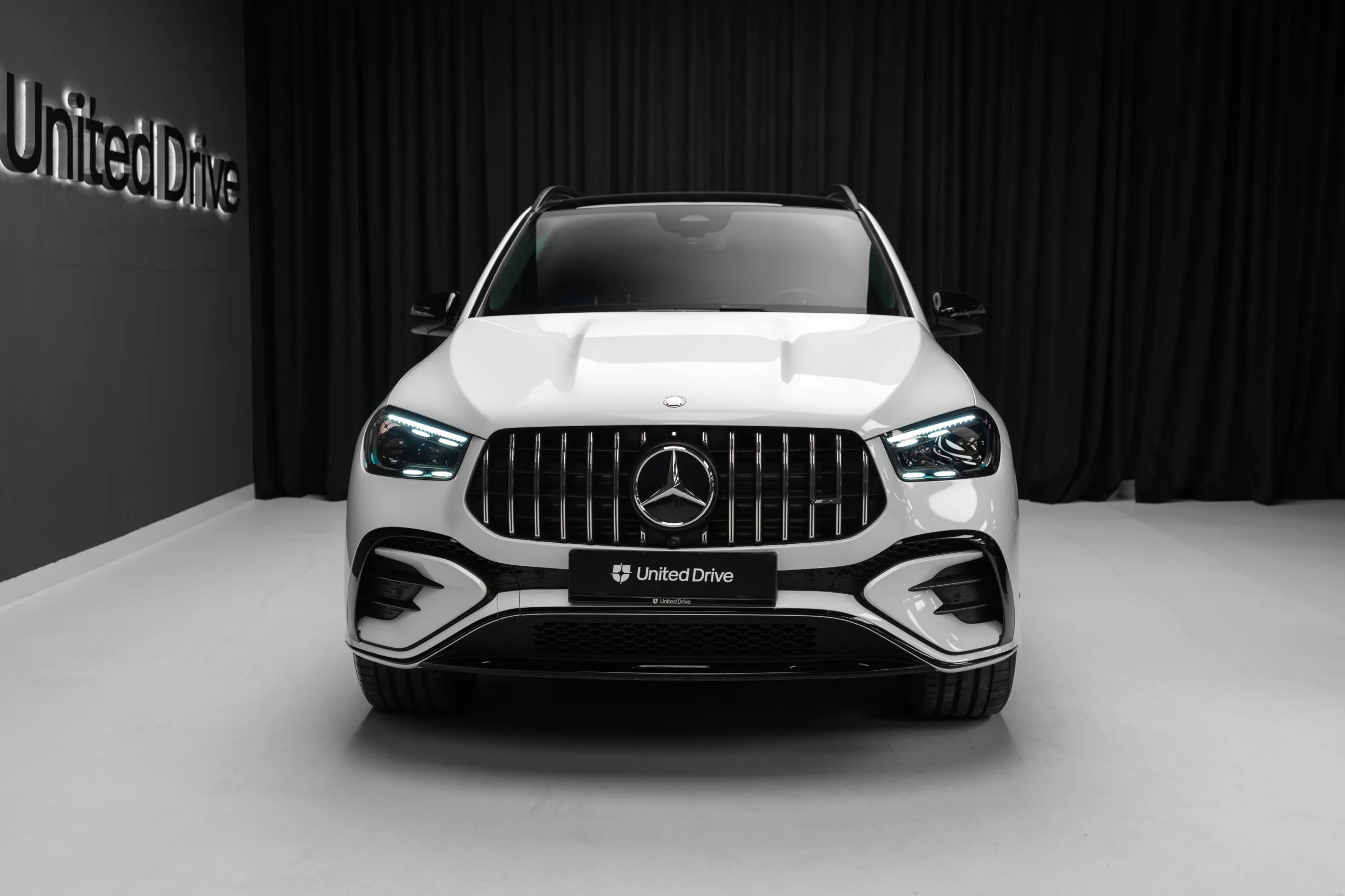 2024 Mercedes-AMG GLE 53 4MATIC+, 2/30