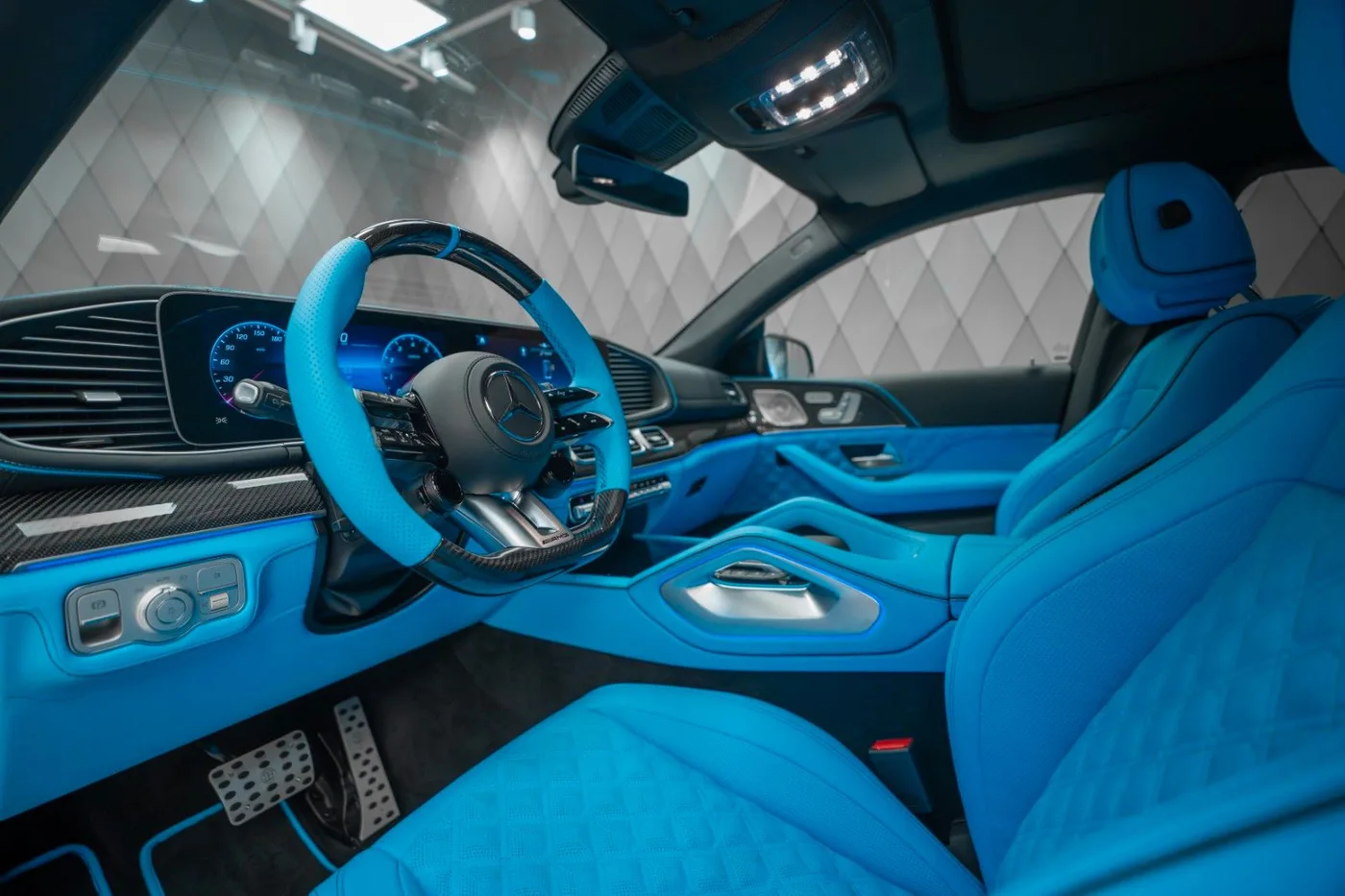 2024 Brabus GLE 800 Coupé angeboten von einem Supersportwagenhändler in Schenefeld, Deutschland, Foto 10 von 20
