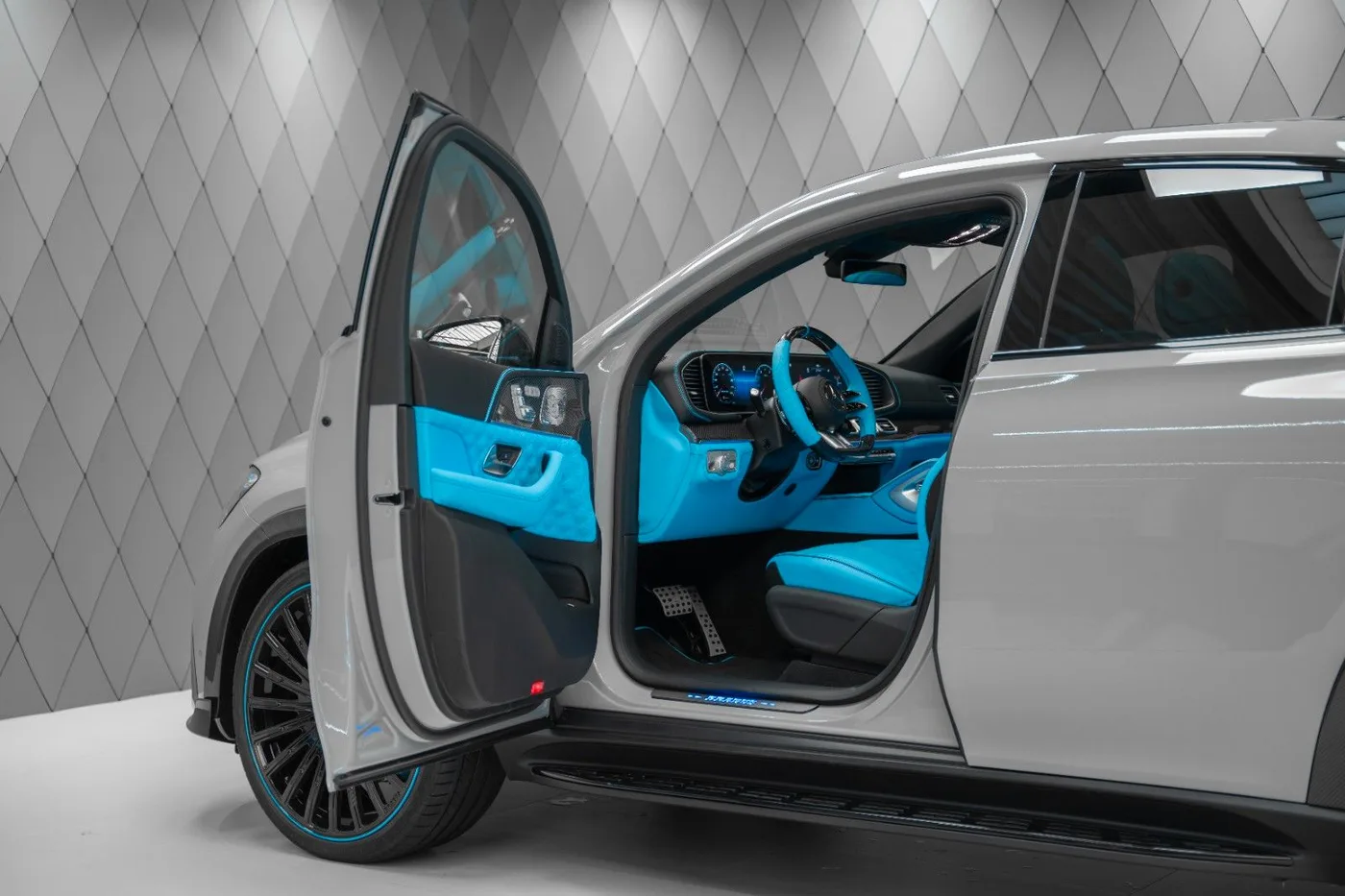2024 Mercedes-AMG GLE 63 Coupe, Brabus proposée par un spécialiste de la supercar à Schenefeld, Allemagne, photo 8 sur 20