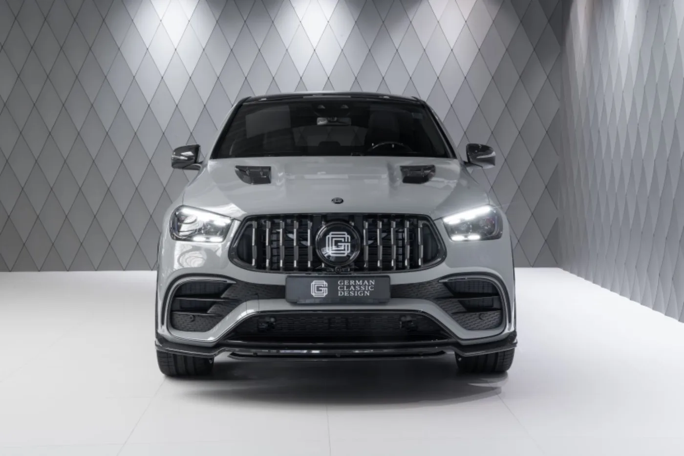 2024 Mercedes-AMG GLE 63 Coupé proposée par un spécialiste de la supercar à Schenefeld, Allemagne, photo 2 sur 20