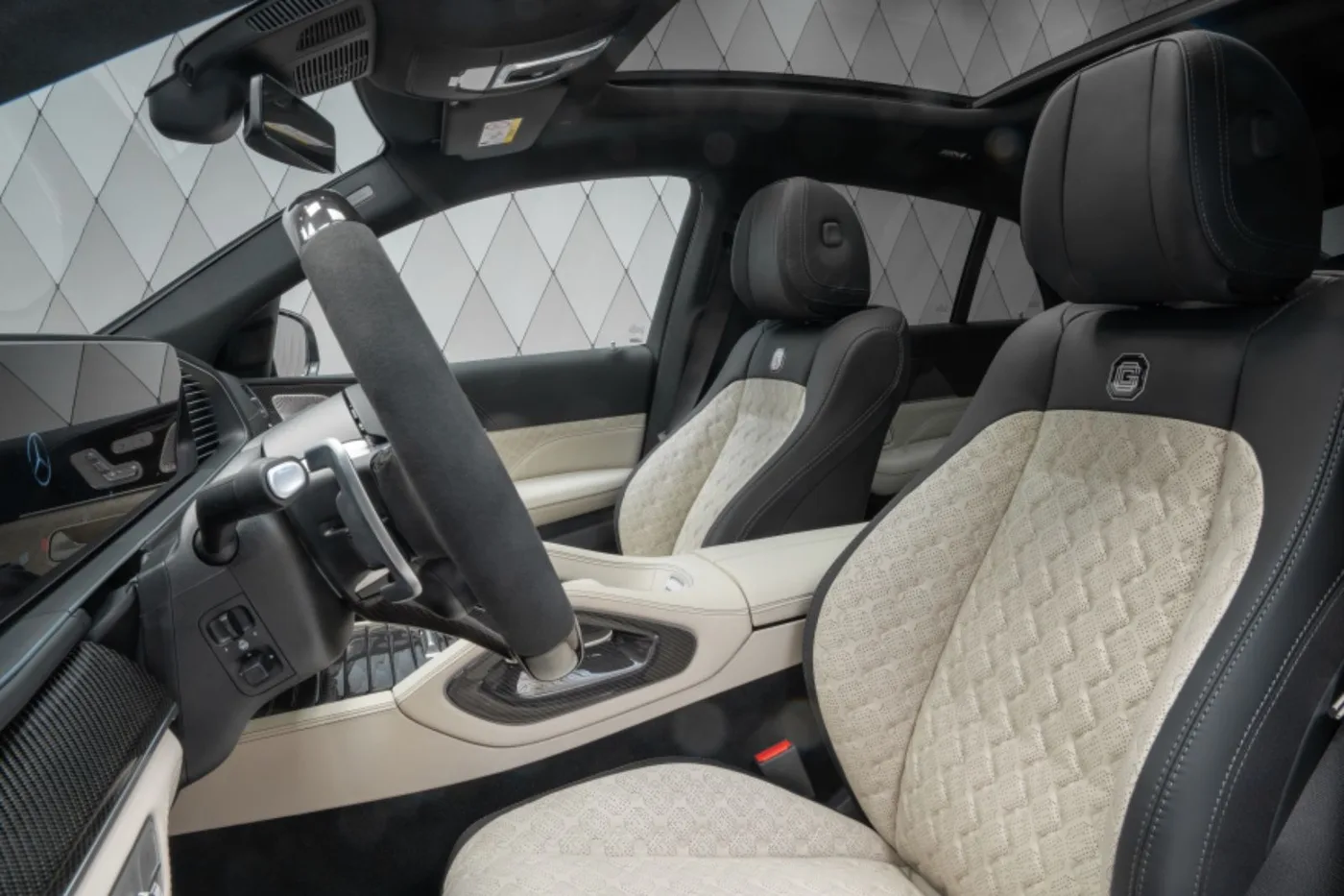 2024 Mercedes-AMG GLE 63 Coupé proposée par un spécialiste de la supercar à Schenefeld, Allemagne, photo 16 sur 20