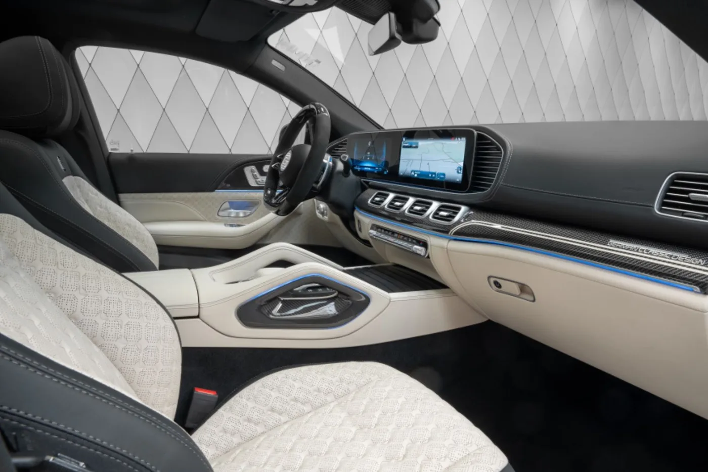 2024 Mercedes-AMG GLE 63 Coupé proposée par un spécialiste de la supercar à Schenefeld, Allemagne, photo 17 sur 20