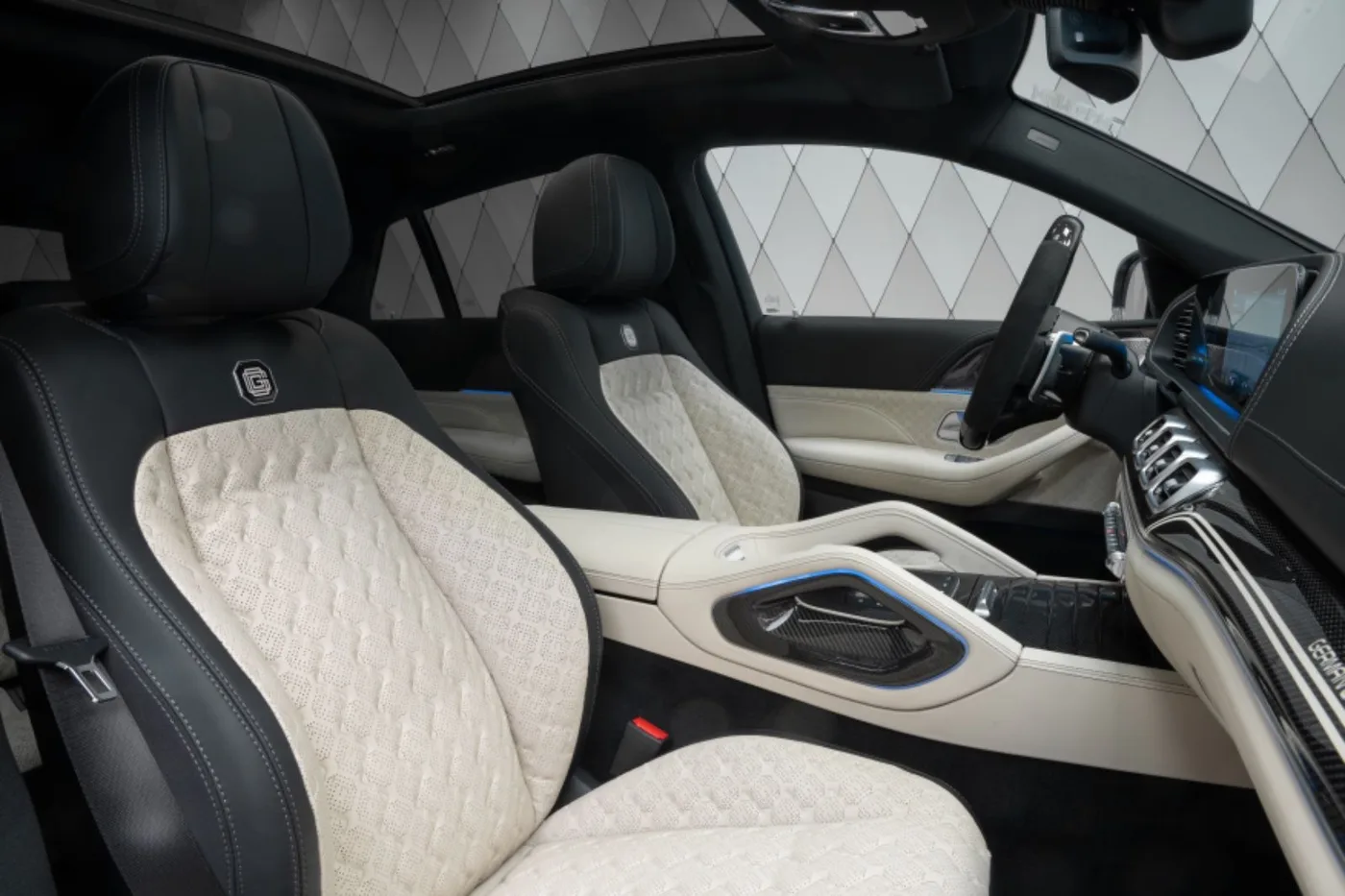 2024 Mercedes-AMG GLE 63 Coupé proposée par un spécialiste de la supercar à Schenefeld, Allemagne, photo 18 sur 20