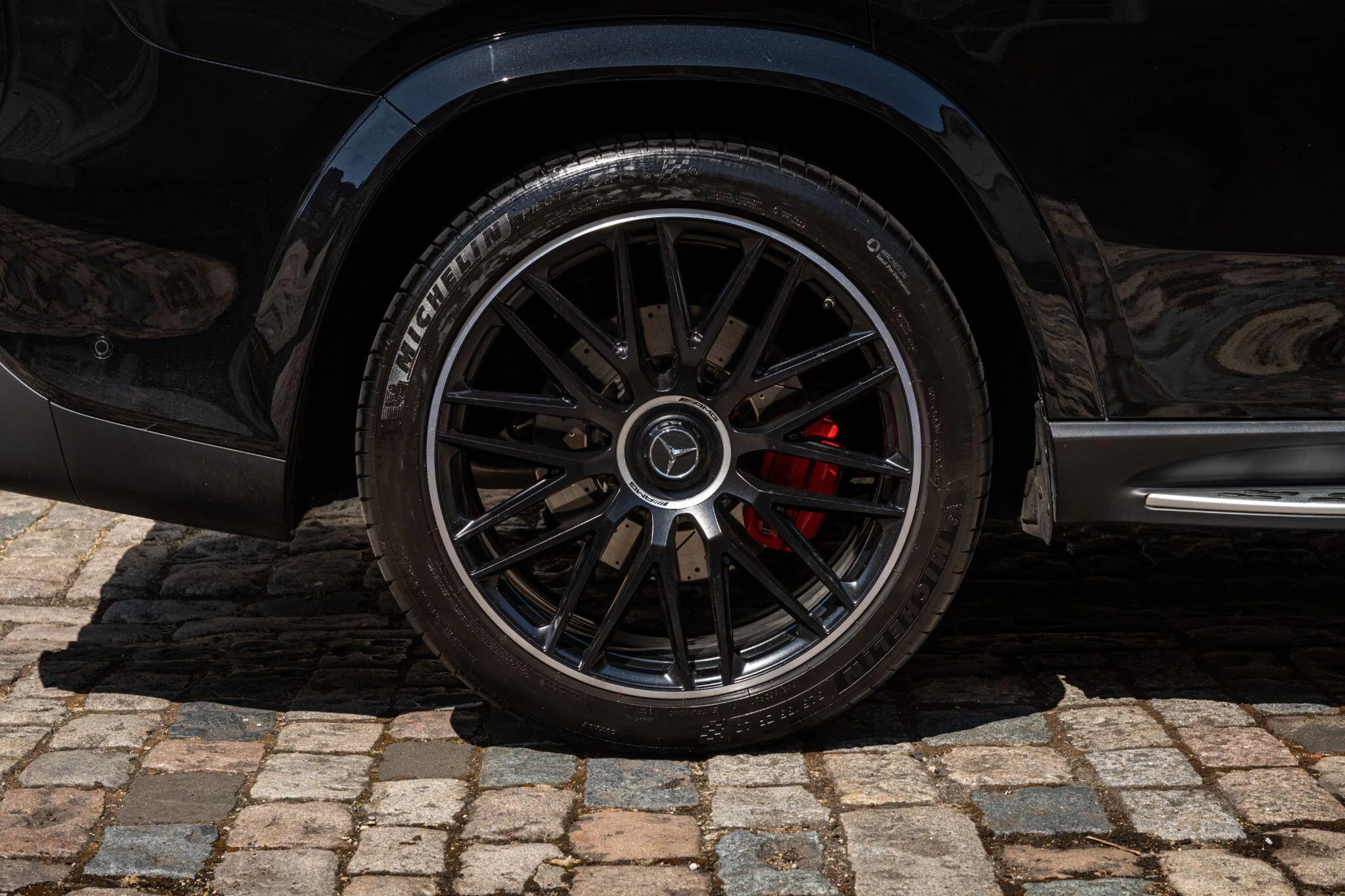 2024 Mercedes-AMG GLS 63 Night Edition, 26/30