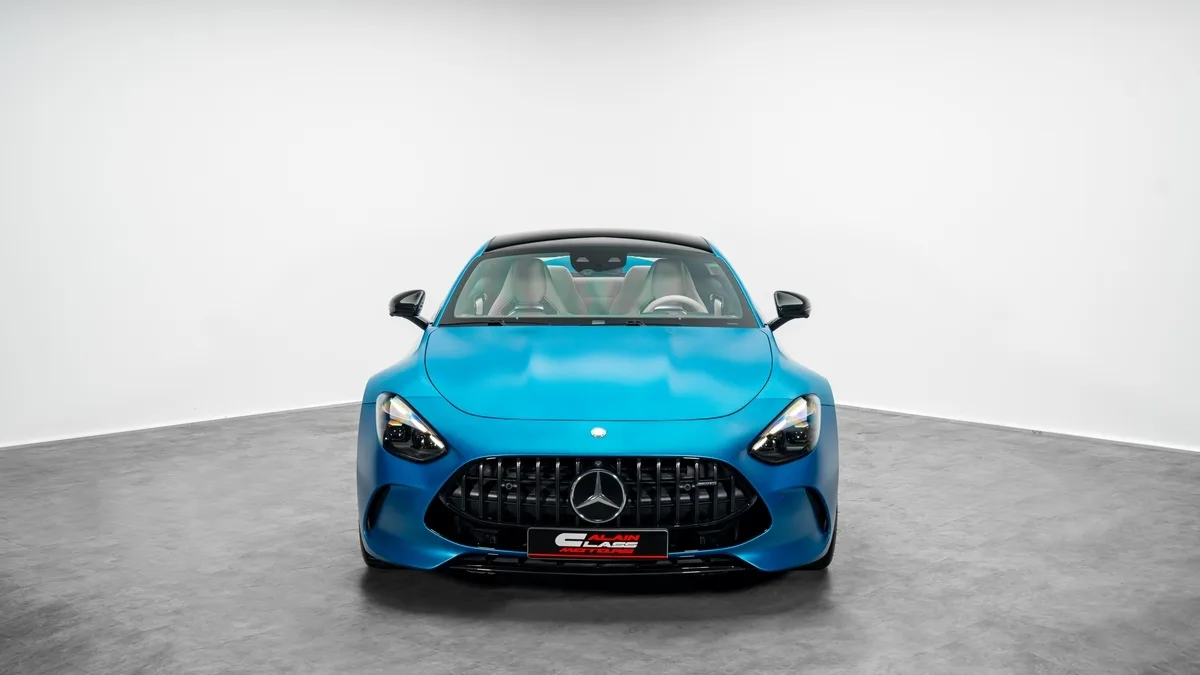 2024 Mercedes-AMG GT 63 4MATIC+ proposée par un concessionnaire spécialisé à Dubai, Émirats arabes unis, photo 4 sur 25