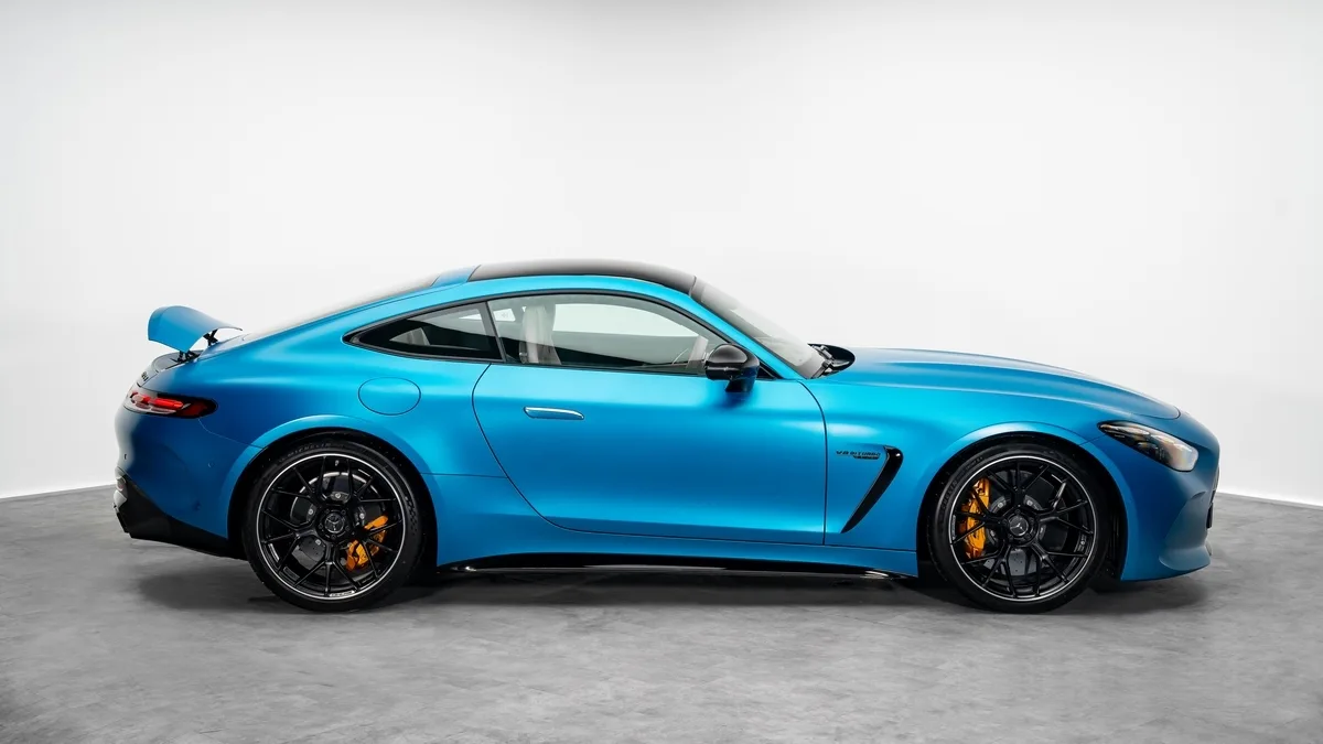 2024 Mercedes-AMG GT 63 4MATIC+ proposée par un concessionnaire spécialisé à Dubai, Émirats arabes unis, photo 5 sur 25