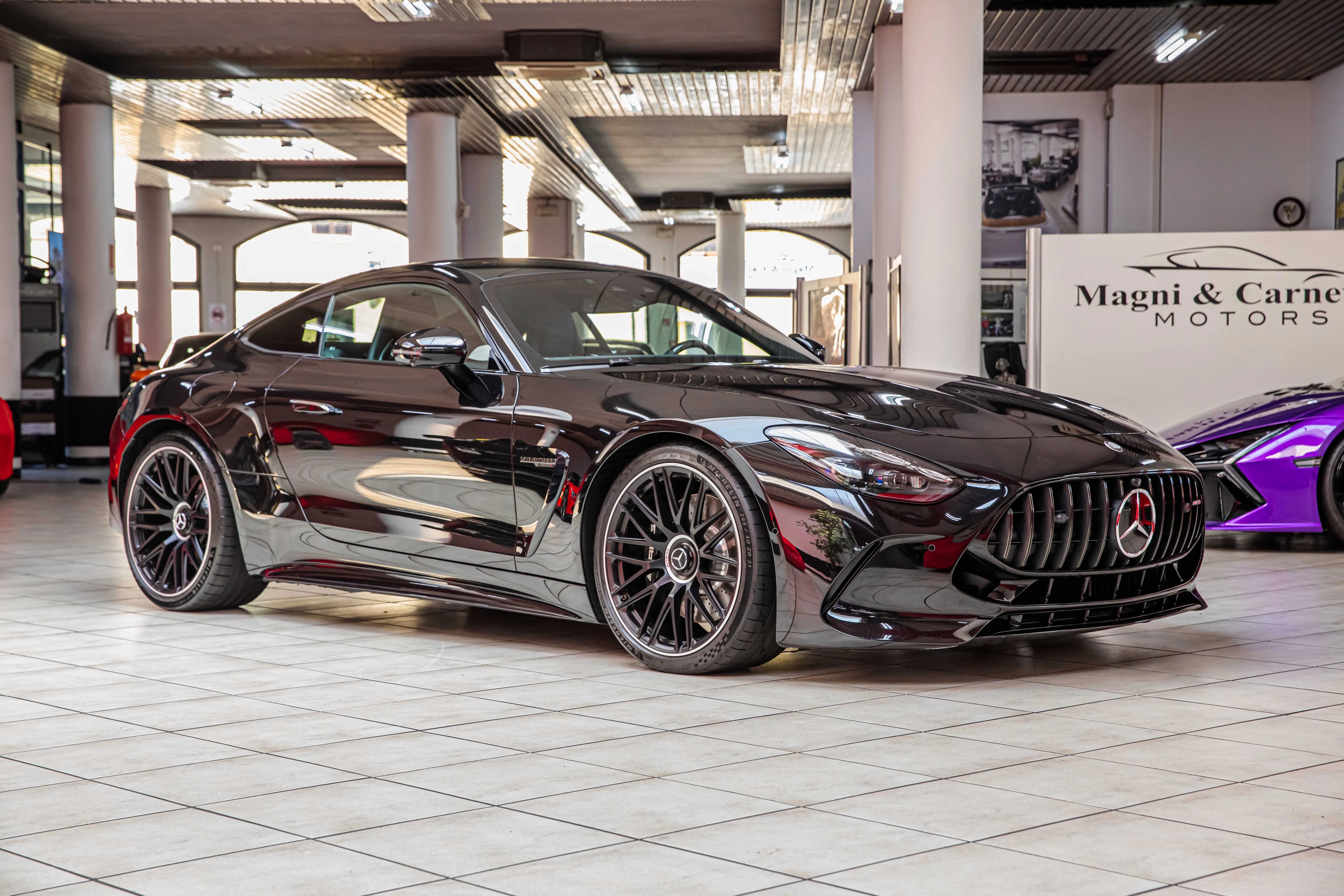 2024 Mercedes-Benz AMG GT 63 4MATIC+ angeboten von einem Fachhändler in Milan, Italien, Hauptfoto
