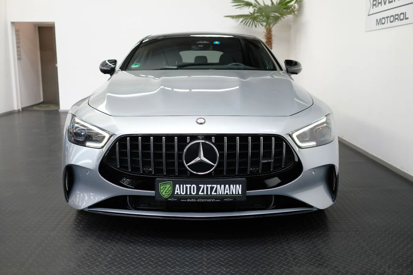 2024 Mercedes-AMG GT 63 S 4MATIC+ offered by a specialist dealer in Nuremberg, Germany, photo 2 of 15