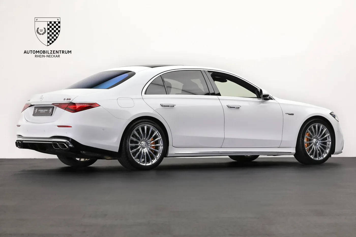 2024 Mercedes-AMG S 63 E Performance angeboten von einem Supersportwagenhändler in Viernheim, Deutschland, Foto 7 von 25
