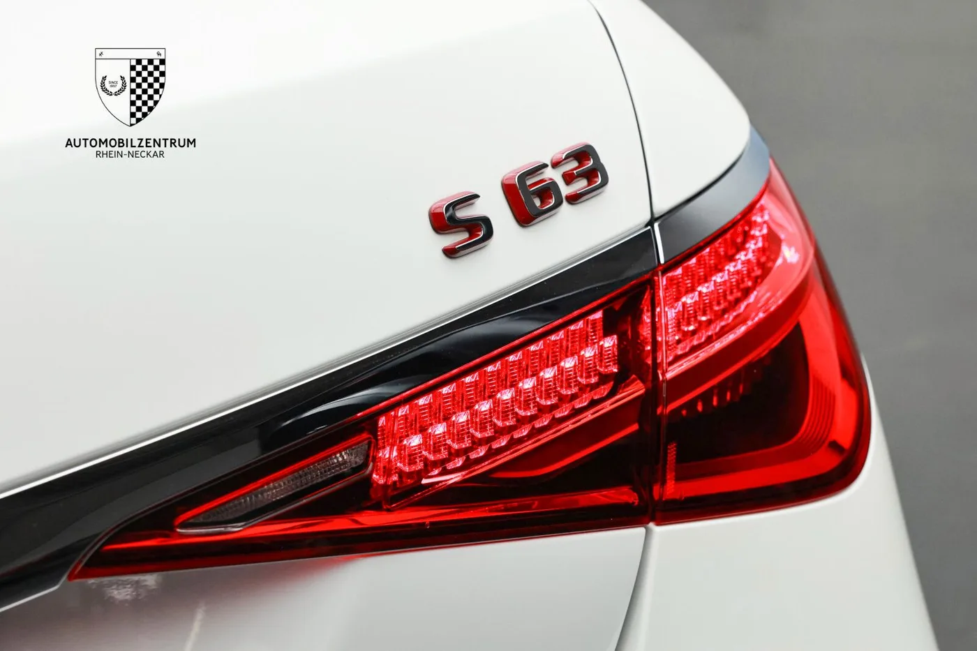 2024 Mercedes-AMG S 63 E Performance angeboten von einem Supersportwagenhändler in Viernheim, Deutschland, Foto 17 von 25