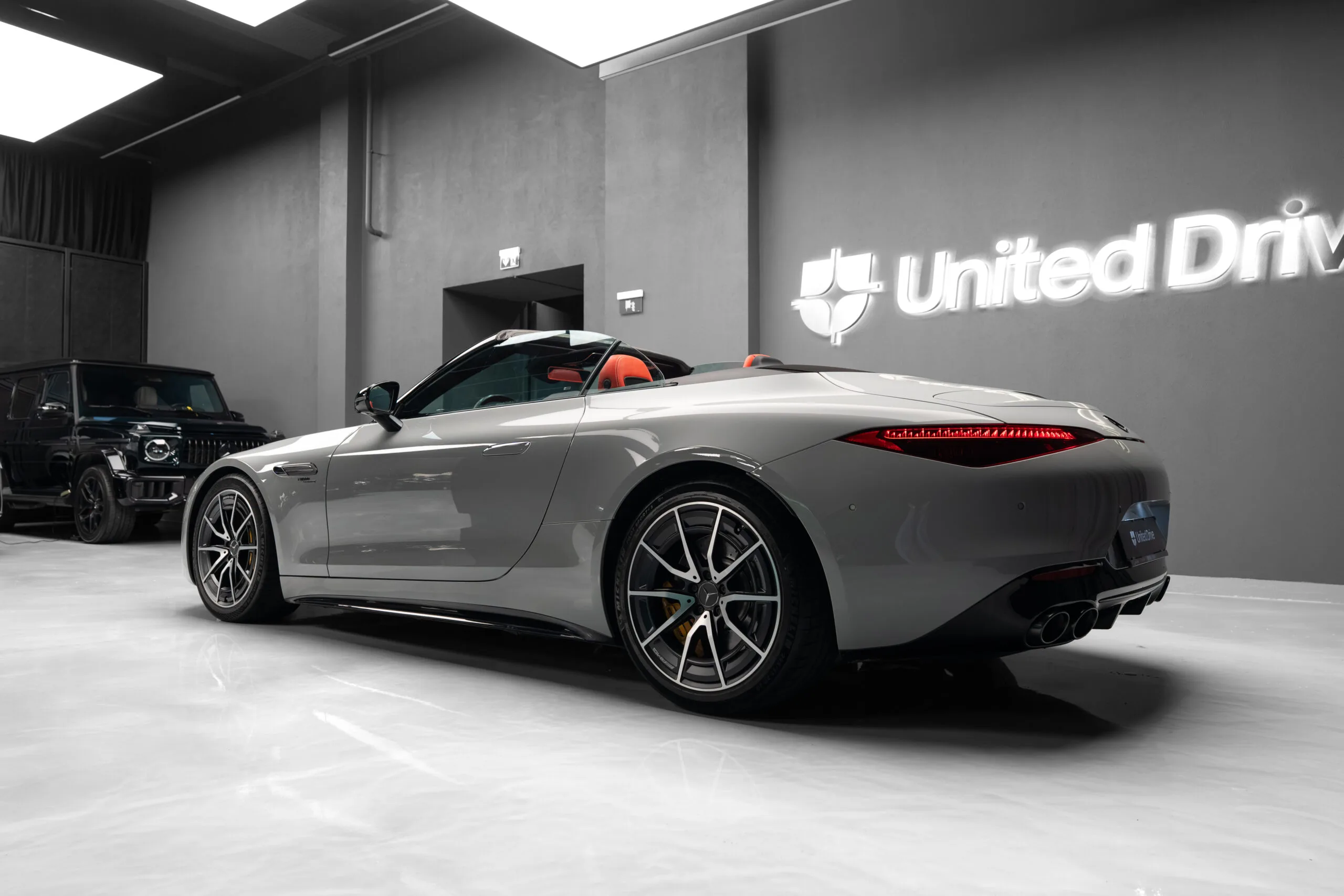 2024 Mercedes-AMG SL 43, 8/30
