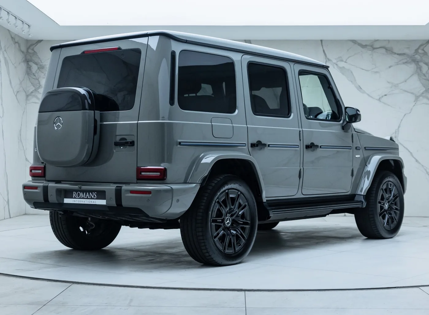 2024 Mercedes-Benz G 580 with EQ Technology offered by a specialist dealer in Banstead, United Kingdom, photo 6 of 15