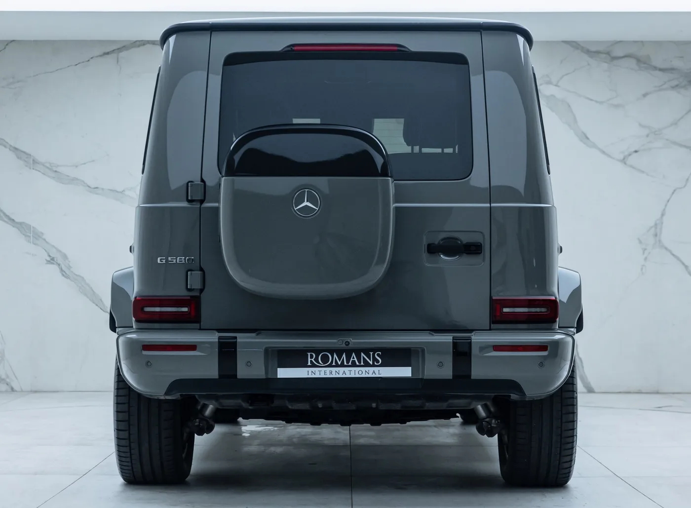 2024 Mercedes-Benz G 580 with EQ Technology offered by a specialist dealer in Banstead, United Kingdom, photo 8 of 15