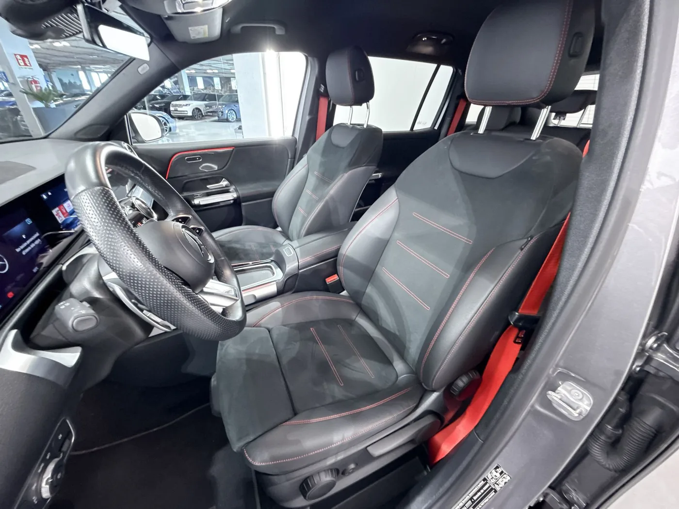 2024 Mercedes-AMG GLB 35 4MATIC, AMG Line offered by a supercar dealer in Zibido San Giacomo, Italy, photo 11 of 22