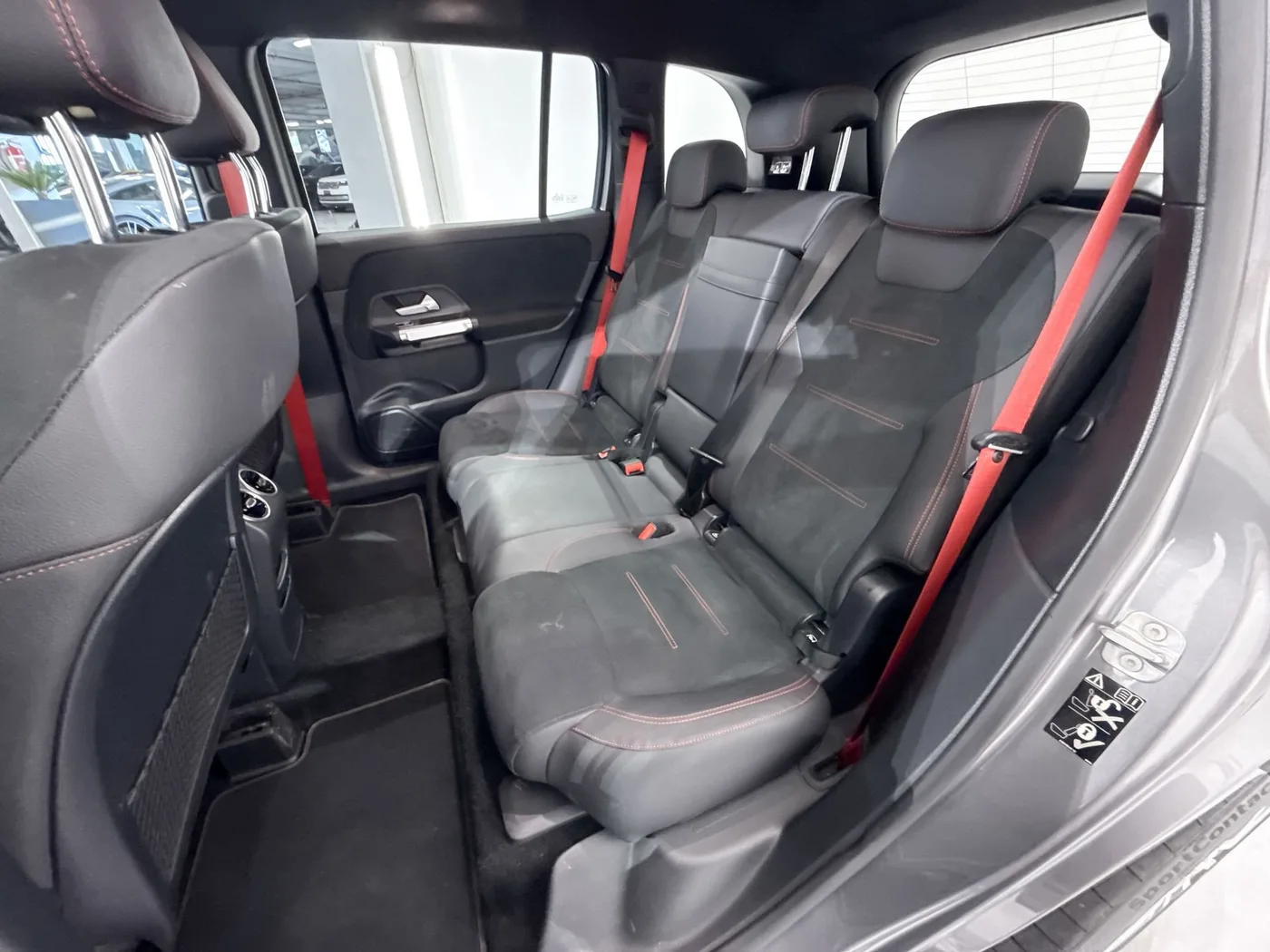 2024 Mercedes-AMG GLB 35 4MATIC, AMG Line offered by a supercar dealer in Zibido San Giacomo, Italy, photo 18 of 22