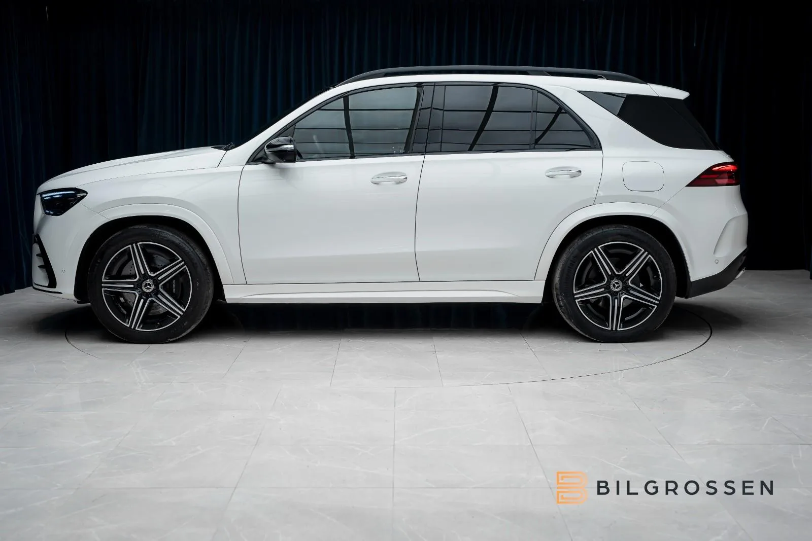 2024 Mercedes-Benz GLE 350 de 4MATIC, AMG Line, 2/23