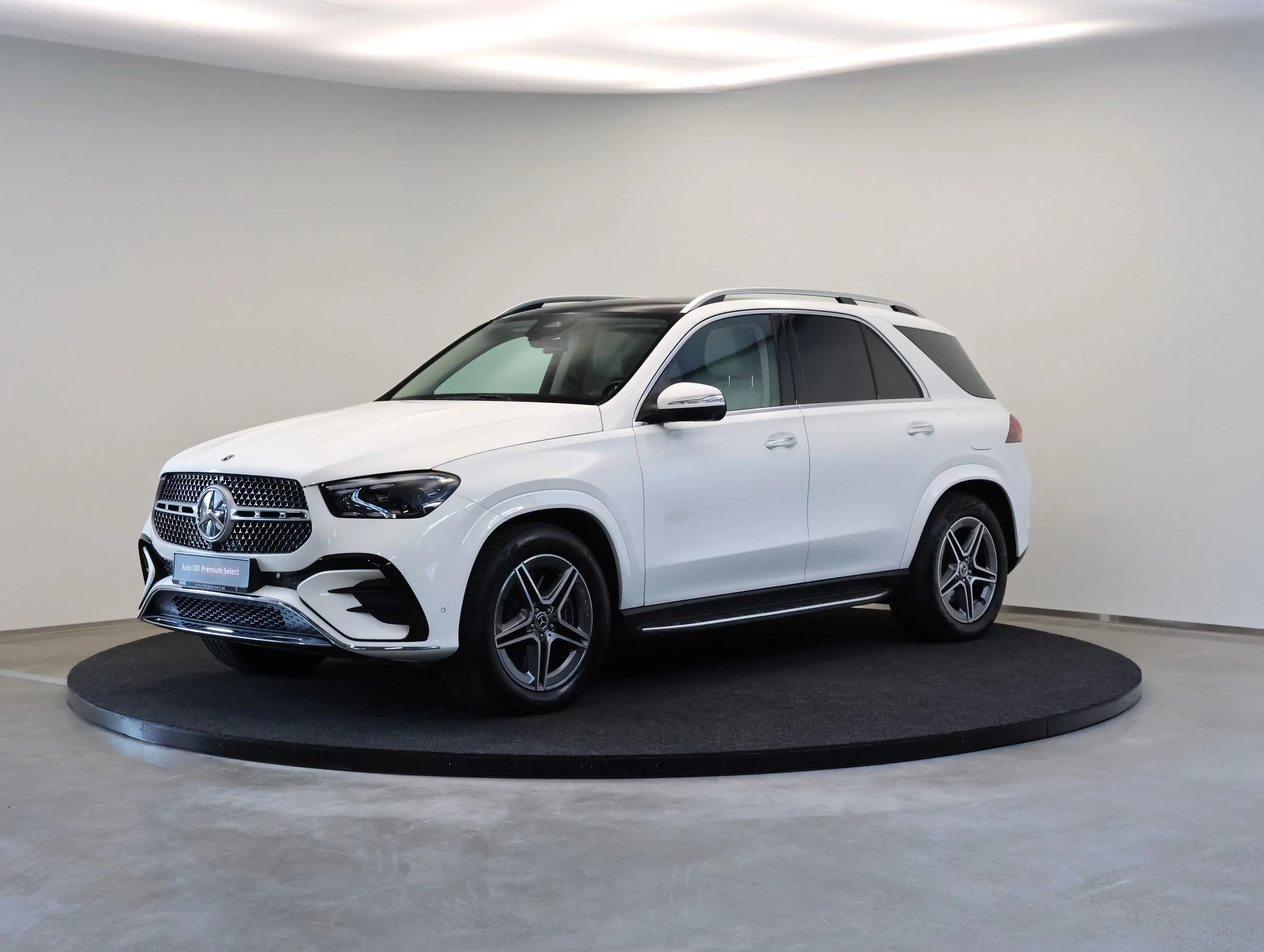 2024 Mercedes-Benz GLE 350 de 4MATIC, AMG Line angeboten von einem Fachhändler in Tallinn, Estland, Hauptfoto