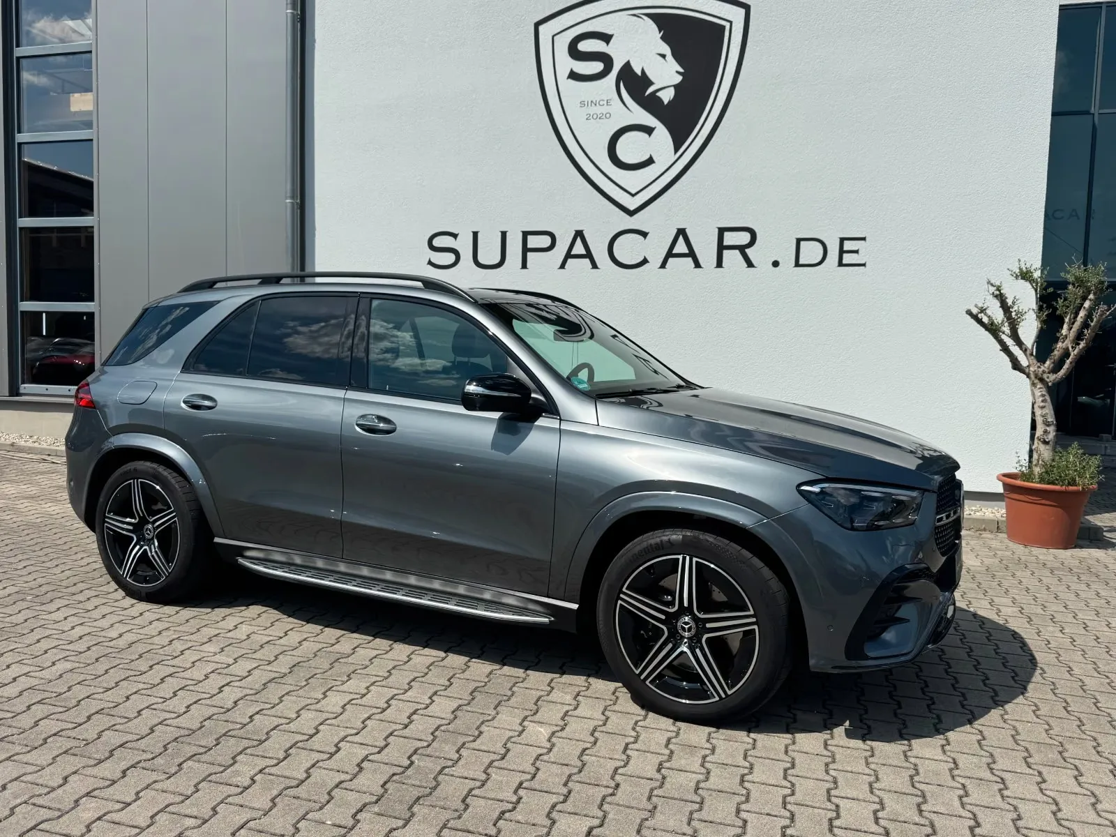 2024 Mercedes-Benz GLE 450 d AMG Line angeboten von einem Fachhändler in Kranzberg, Deutschland, Hauptfoto