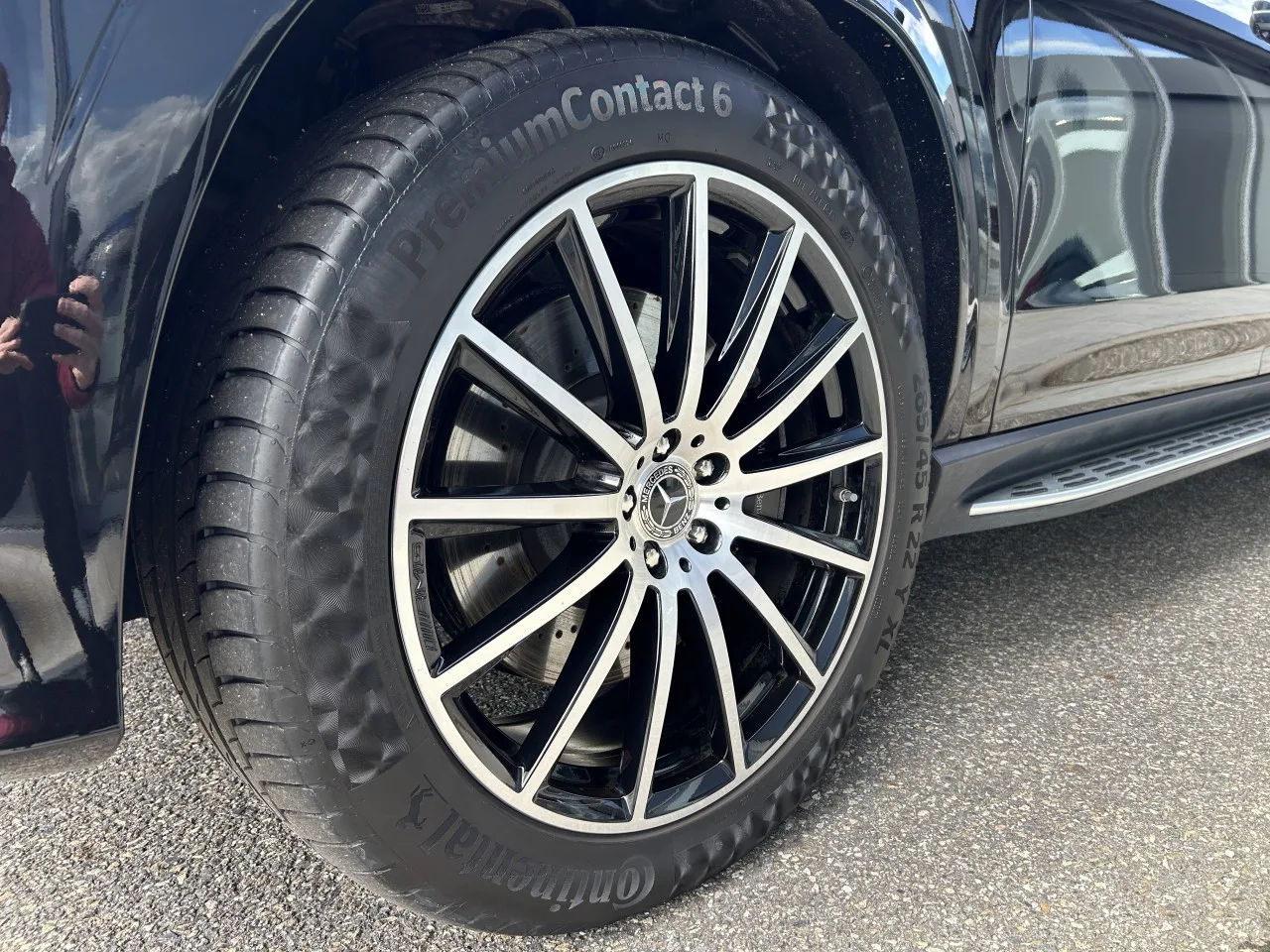 2024 Mercedes-Benz GLS 450 d 4MATIC, AMG Line proposée par un concessionnaire spécialisé à Písek, Tchéquie, photo 8 sur 39