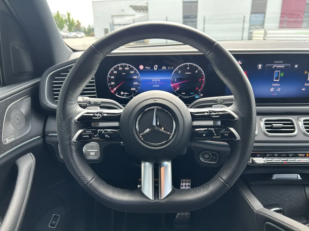2024 Mercedes-Benz GLS 450 d 4MATIC, AMG Line proposée par un concessionnaire spécialisé à Písek, Tchéquie, photo 18 sur 39