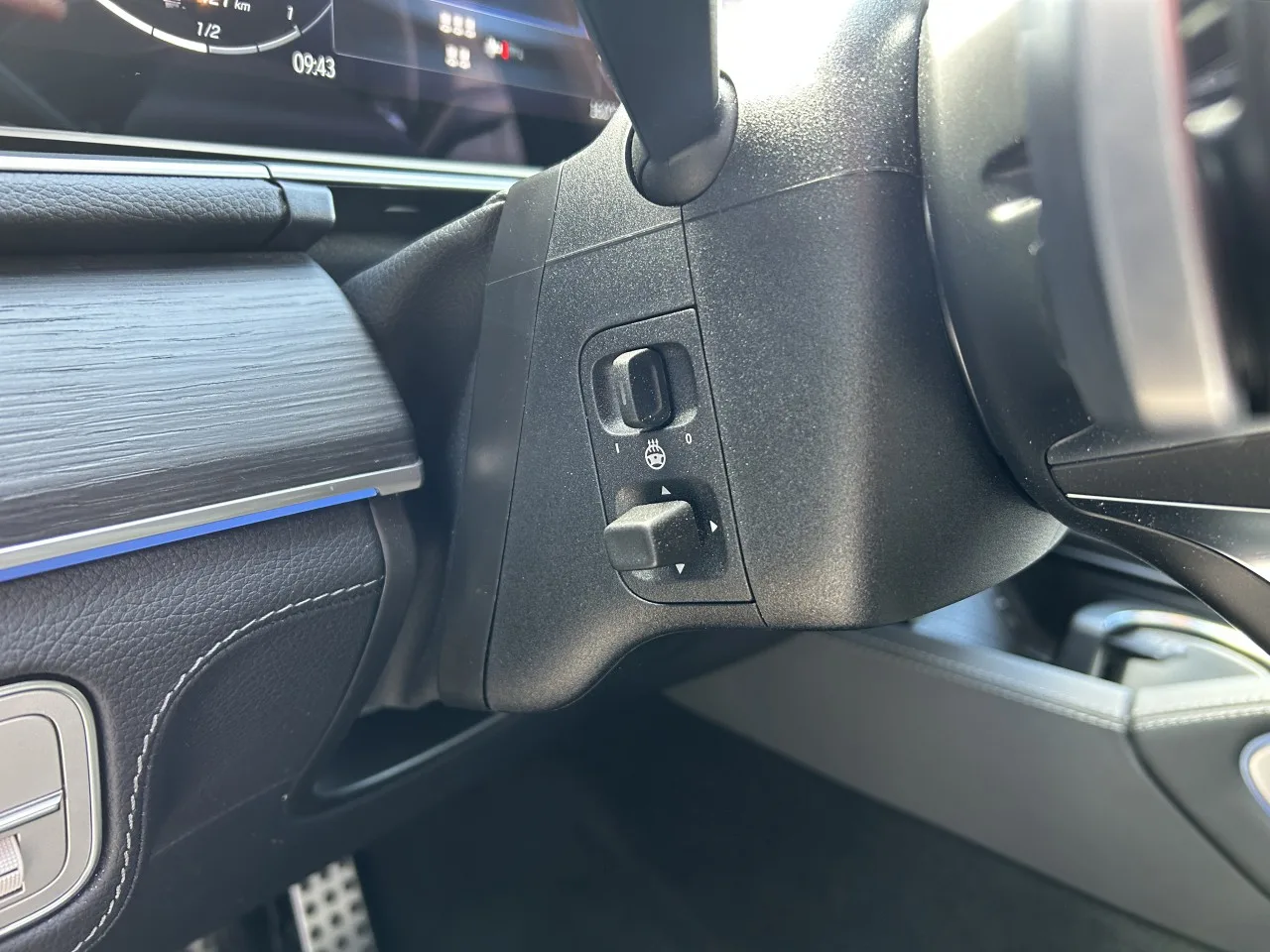 2024 Mercedes-Benz GLS 450 d 4MATIC, AMG Line proposée par un concessionnaire spécialisé à Písek, Tchéquie, photo 19 sur 39