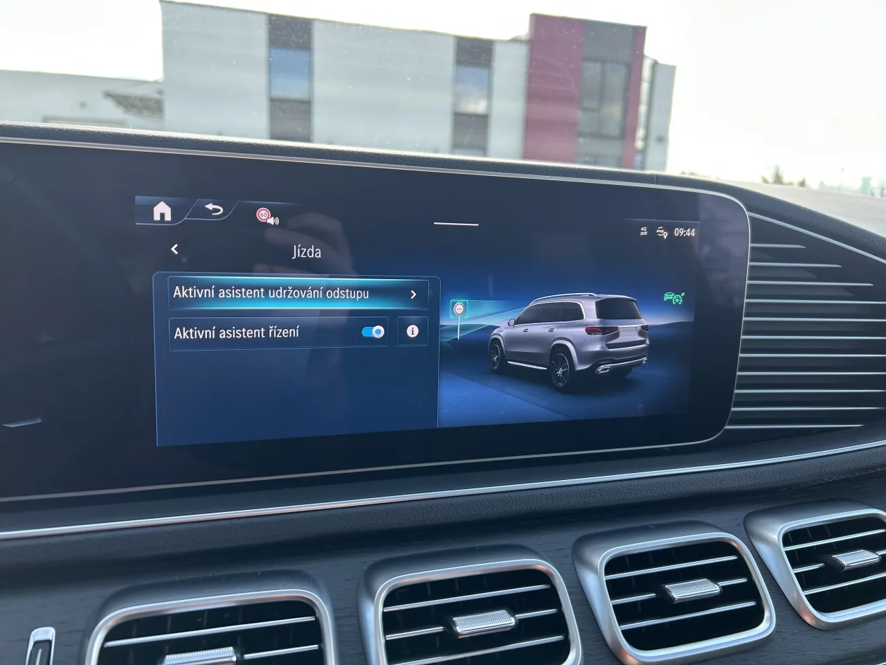 2024 Mercedes-Benz GLS 450 d 4MATIC, AMG Line proposée par un concessionnaire spécialisé à Písek, Tchéquie, photo 26 sur 39