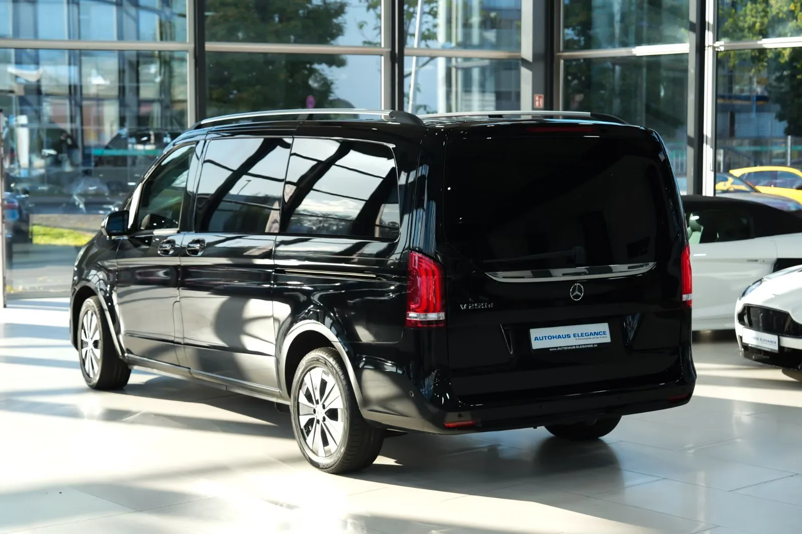 2024 Mercedes-Benz V 250 d Avantgarde, Long, 3/30