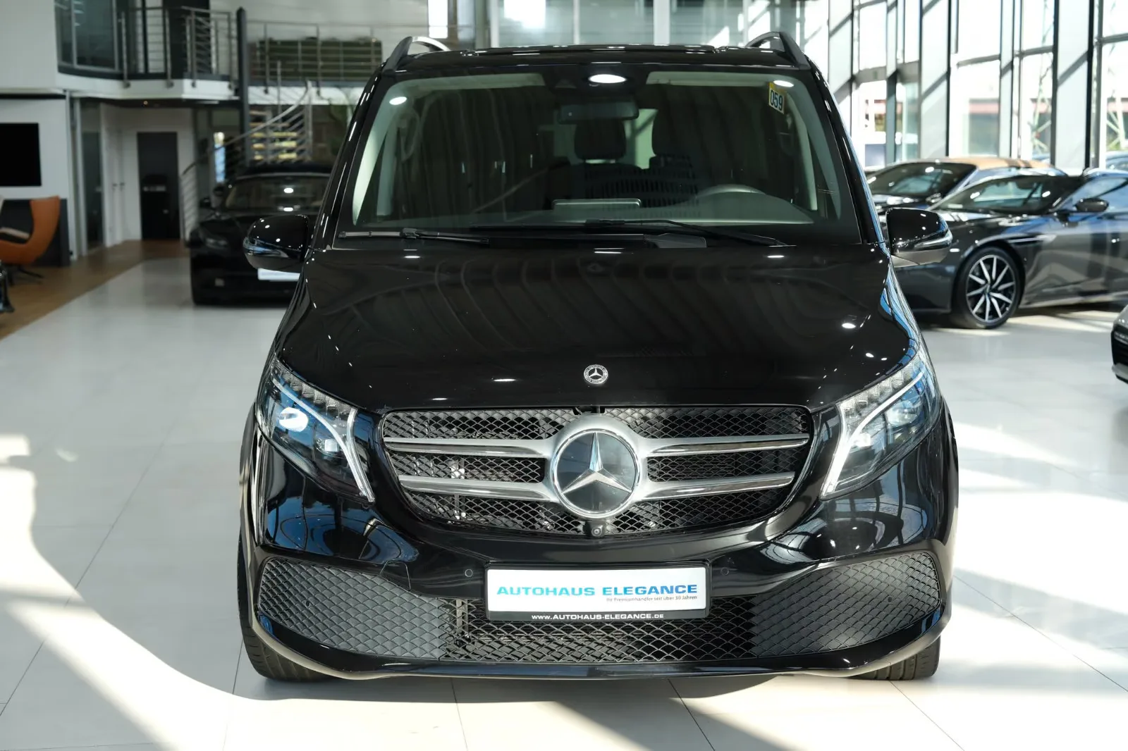 2024 Mercedes-Benz V 250 d Avantgarde, Long, 7/30