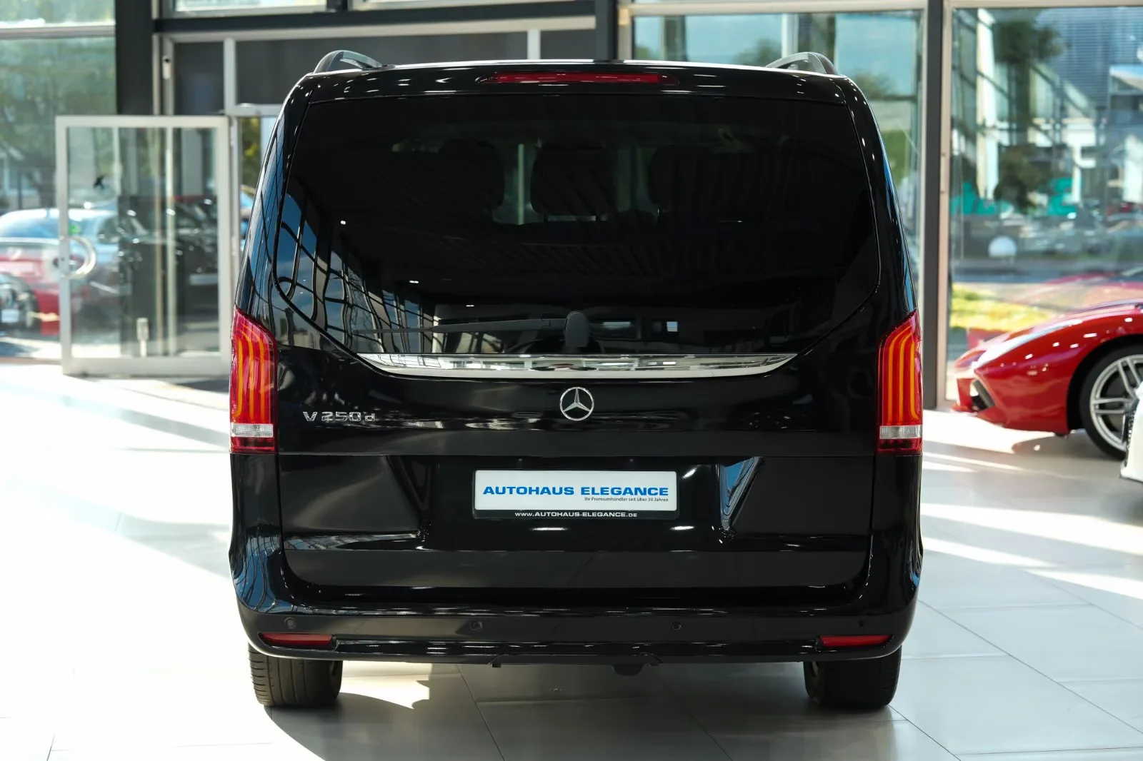 2024 Mercedes-Benz V 250 d Avantgarde, Long, 8/30