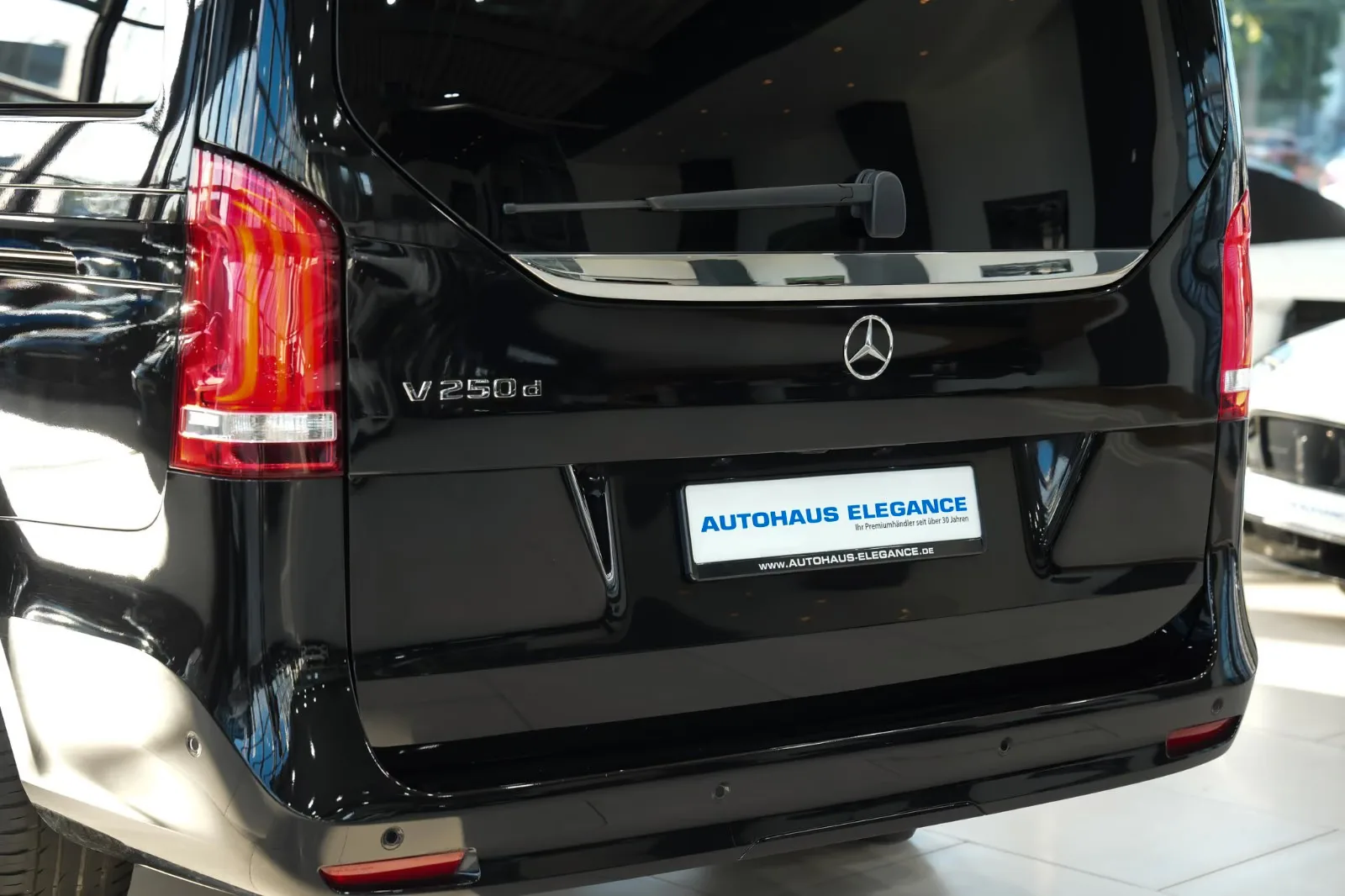 2024 Mercedes-Benz V 250 d Avantgarde, Long, 10/30