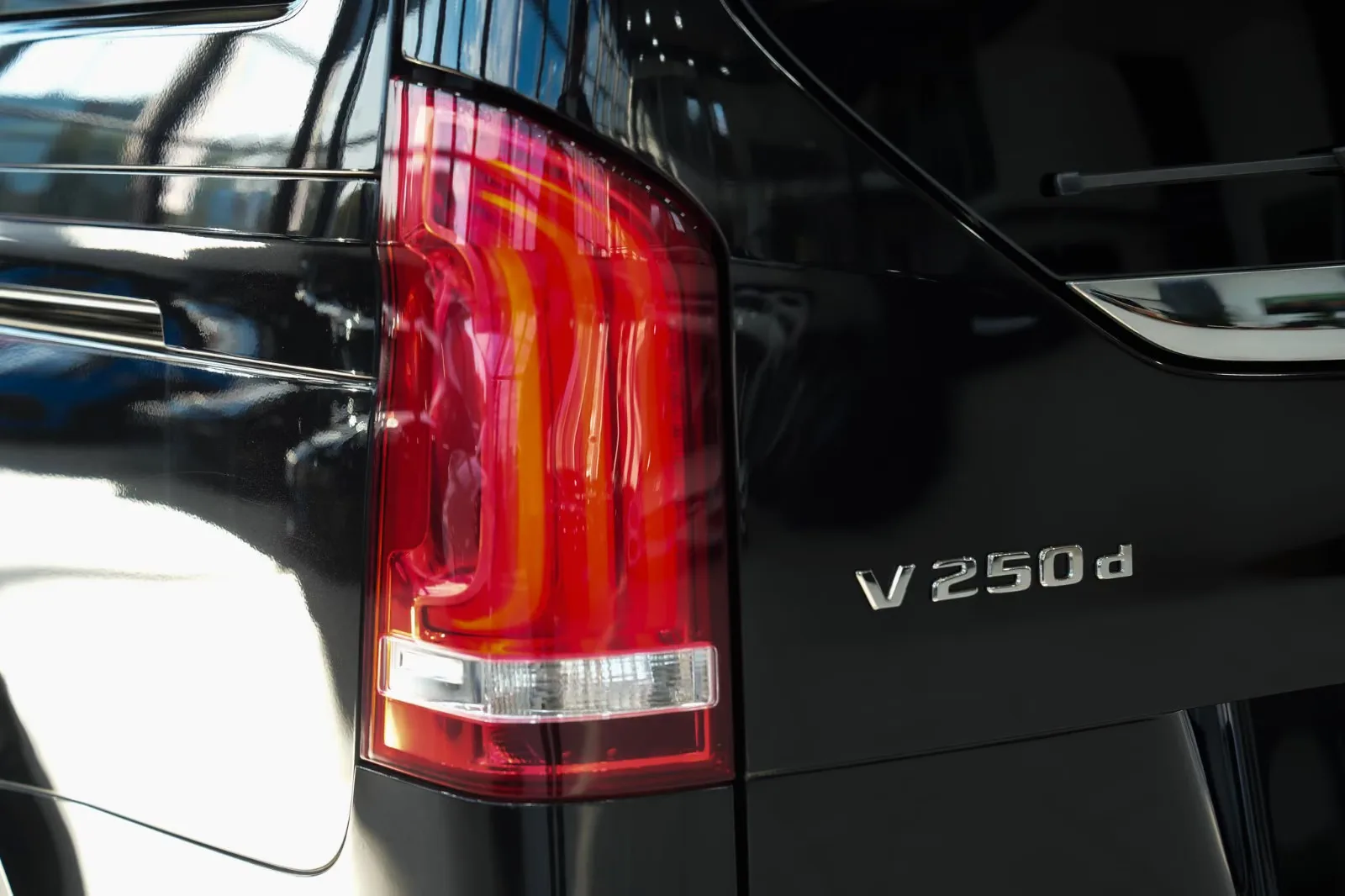 2024 Mercedes-Benz V 250 d Avantgarde, Long, 11/30