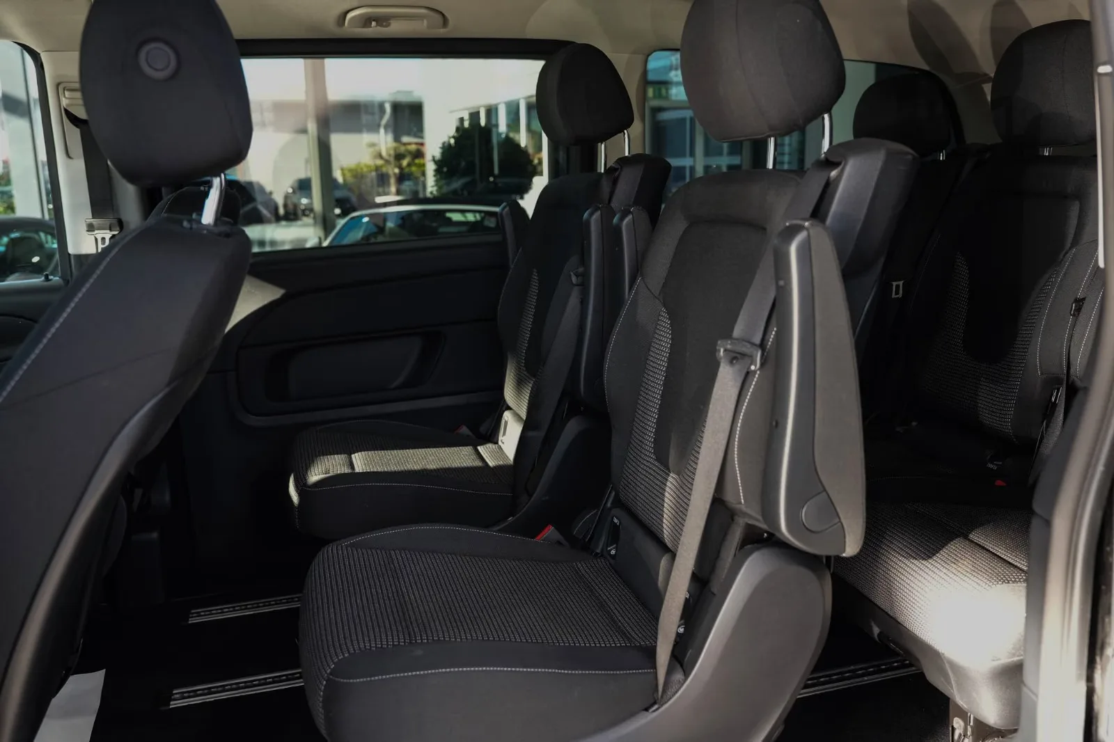 2024 Mercedes-Benz V 250 d Avantgarde, Long, 13/30