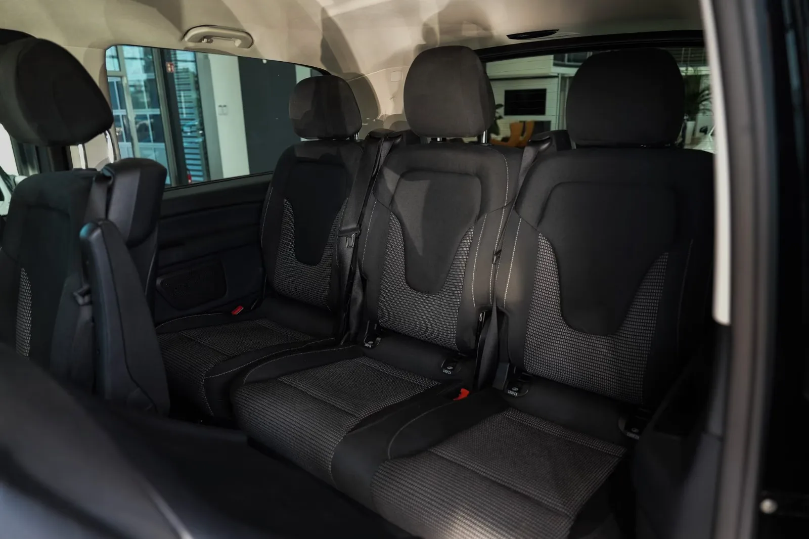 2024 Mercedes-Benz V 250 d Avantgarde, Long, 14/30