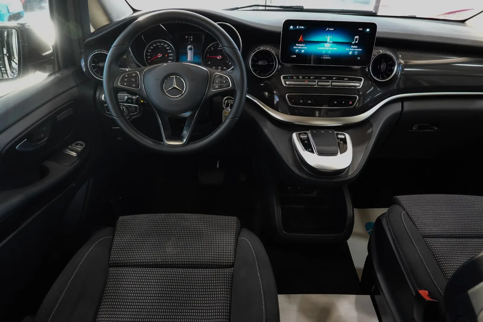 2024 Mercedes-Benz V 250 d Avantgarde, Long, 15/30