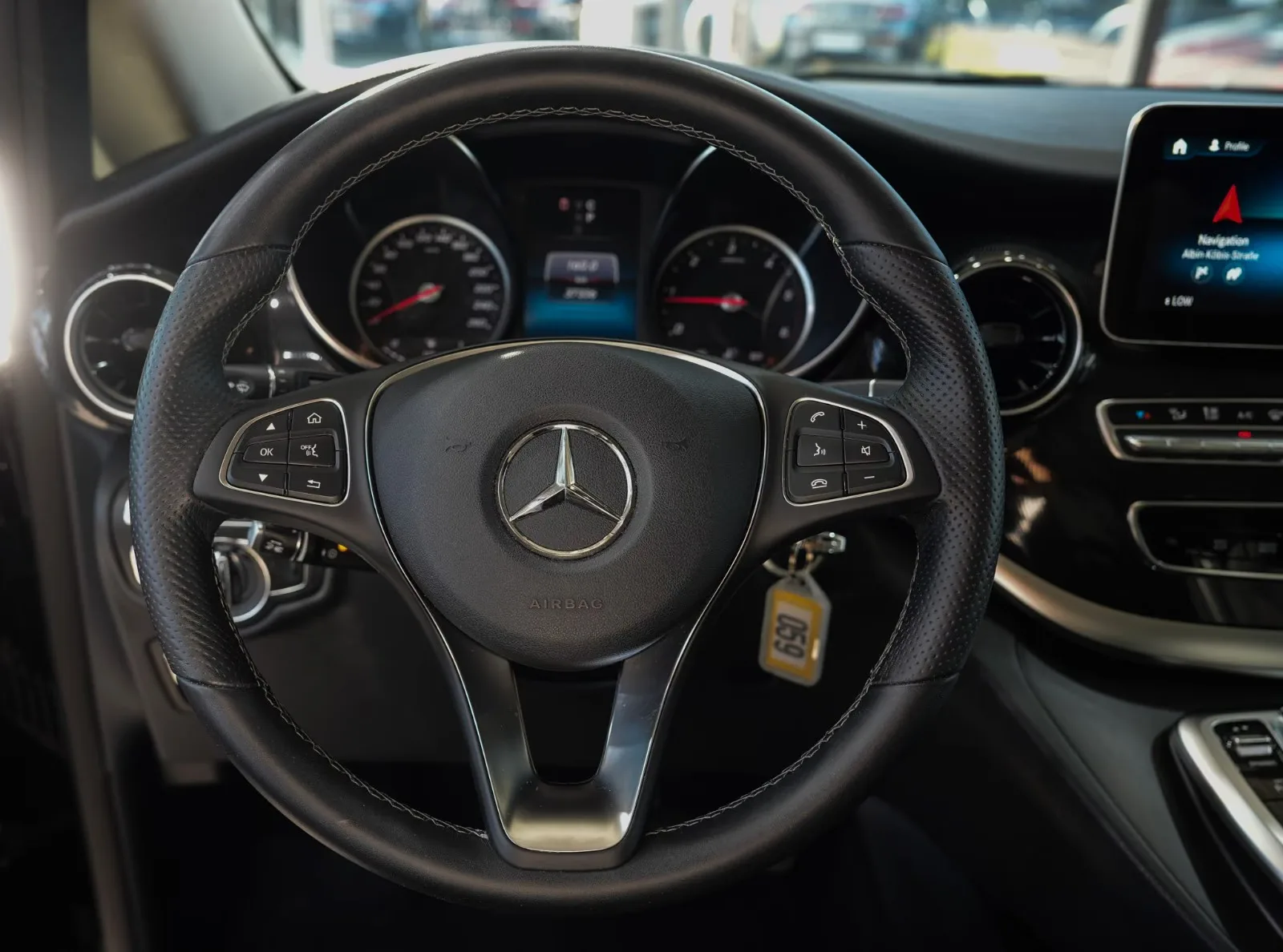 2024 Mercedes-Benz V 250 d Avantgarde, Long, 16/30