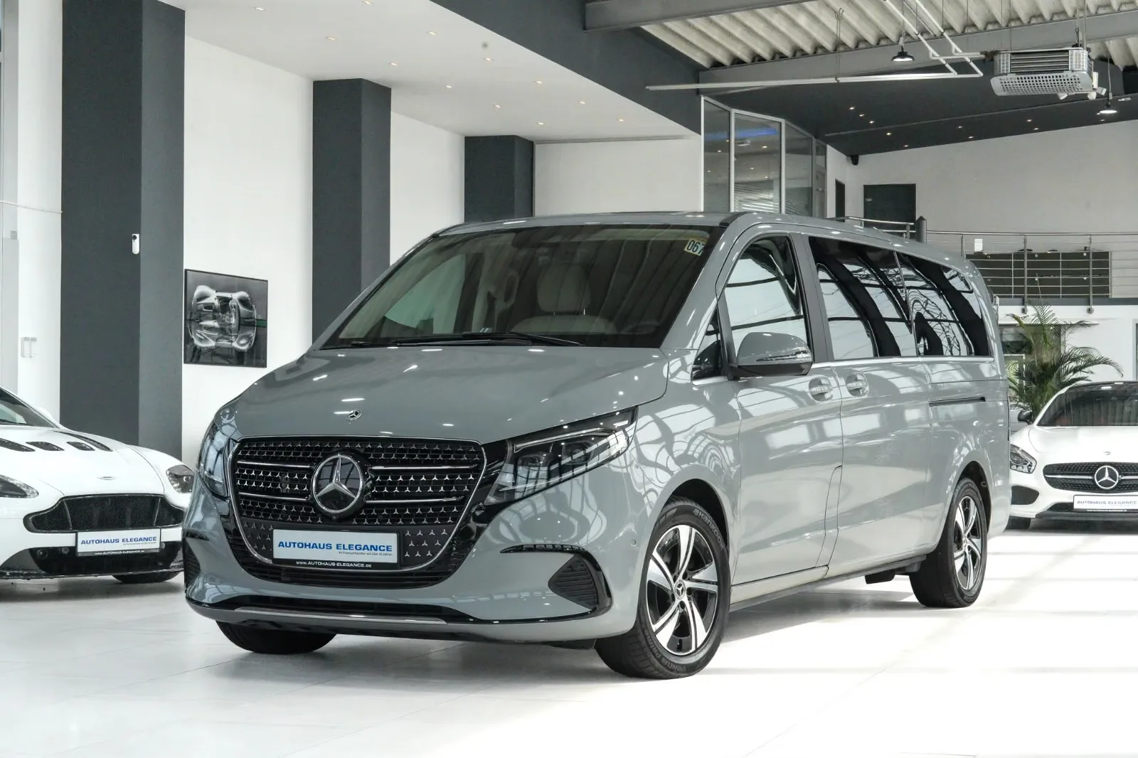 2024 Mercedes-Benz V 250 d Avantgarde, Extra-long angeboten von einem Fachhändler in Köln, Deutschland, Hauptfoto