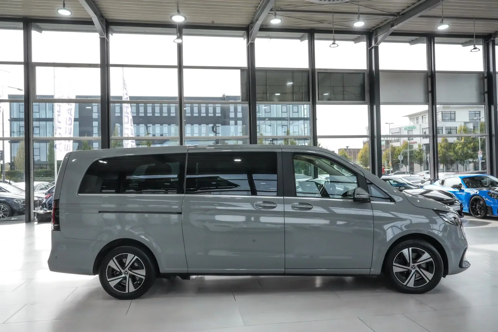 2024 Mercedes-Benz V 250 d Avantgarde, Extra-long, 6/30