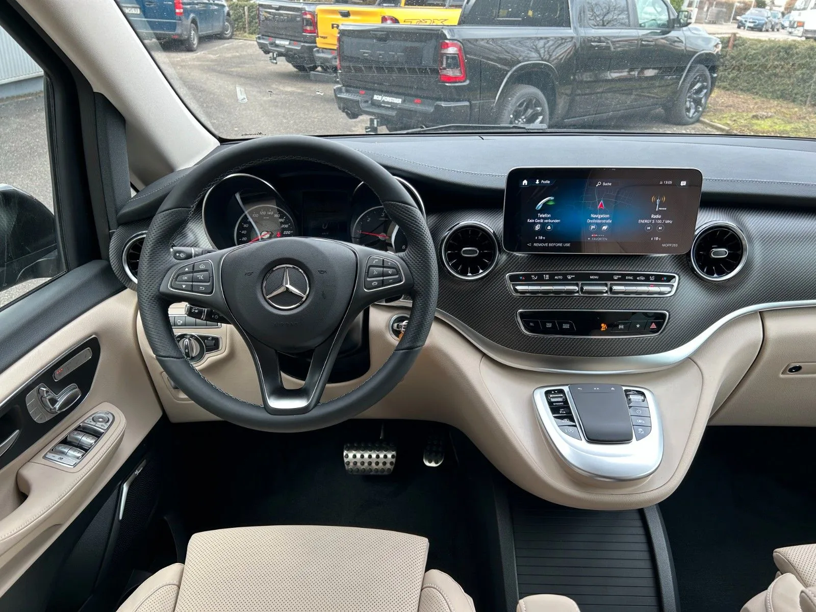 2024 Mercedes-Benz V 300 d 4MATIC, Avantgarde Edition, extra-long, 6/12