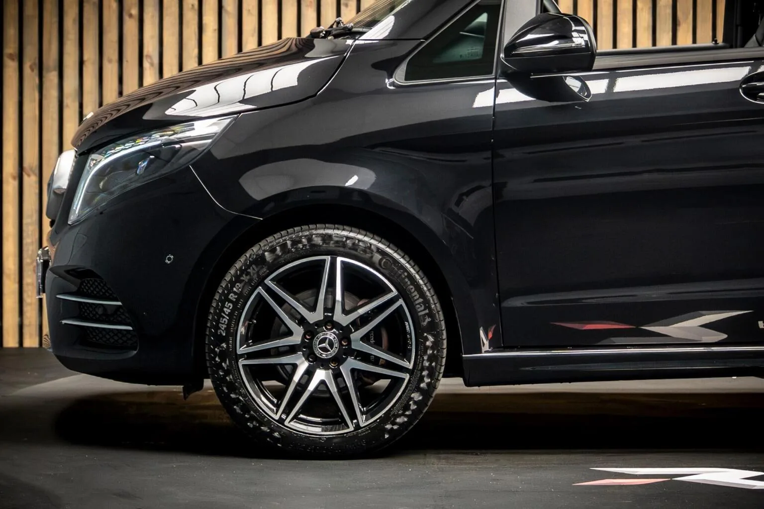 2024 Mercedes-Benz V 300 d AMG Line, 7/30
