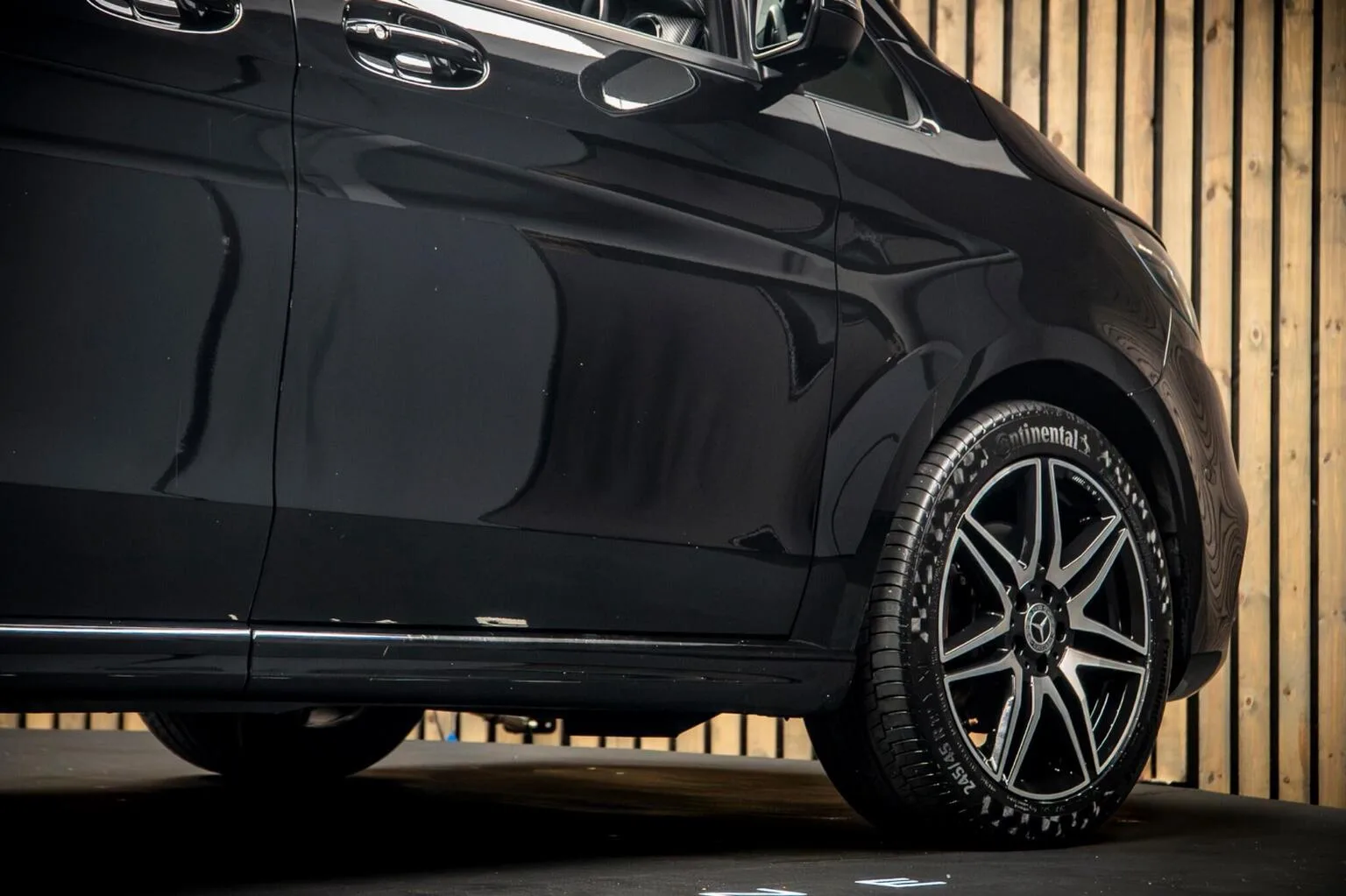 2024 Mercedes-Benz V 300 d AMG Line, 11/30