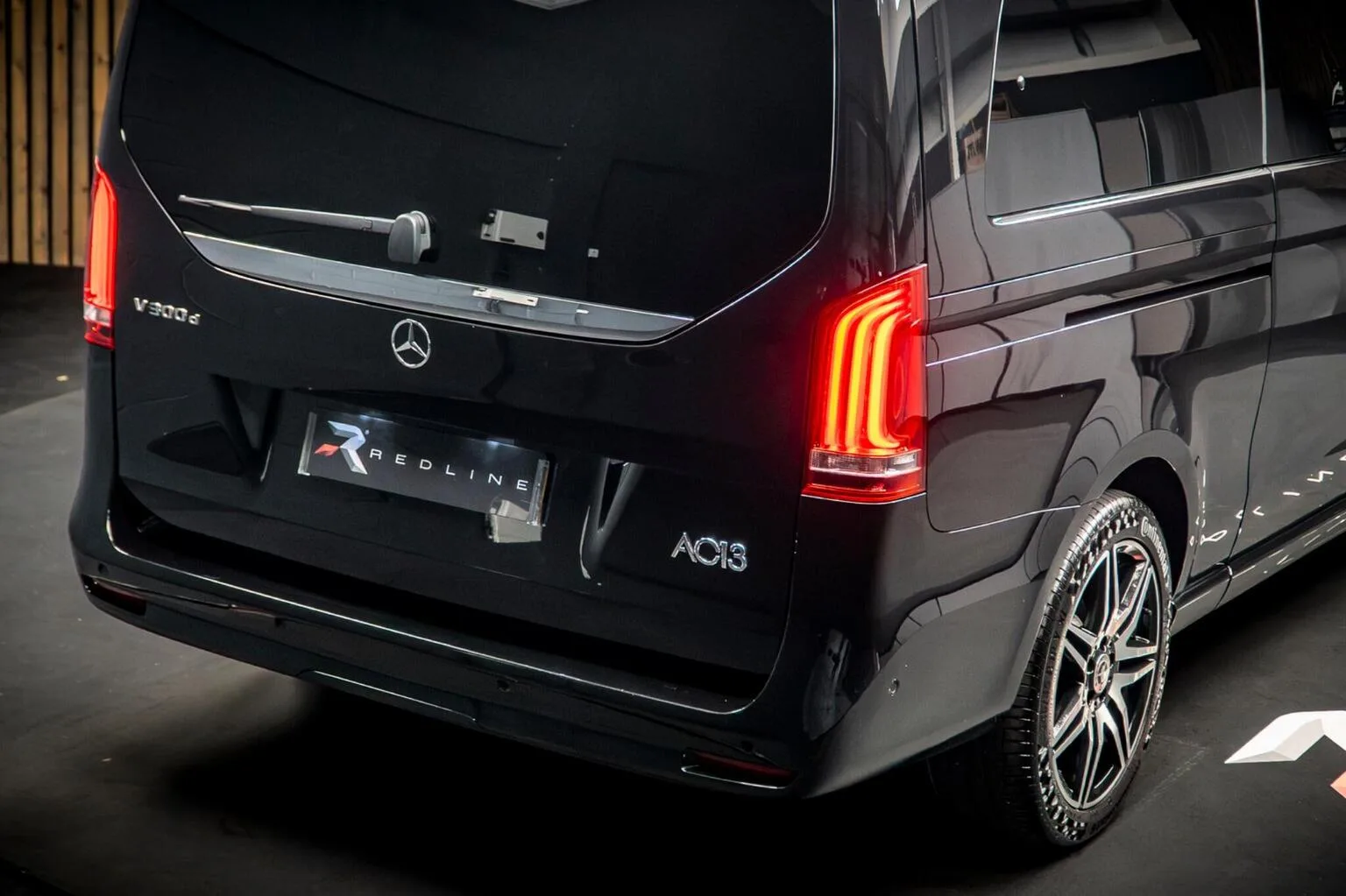 2024 Mercedes-Benz V 300 d AMG Line, 18/30